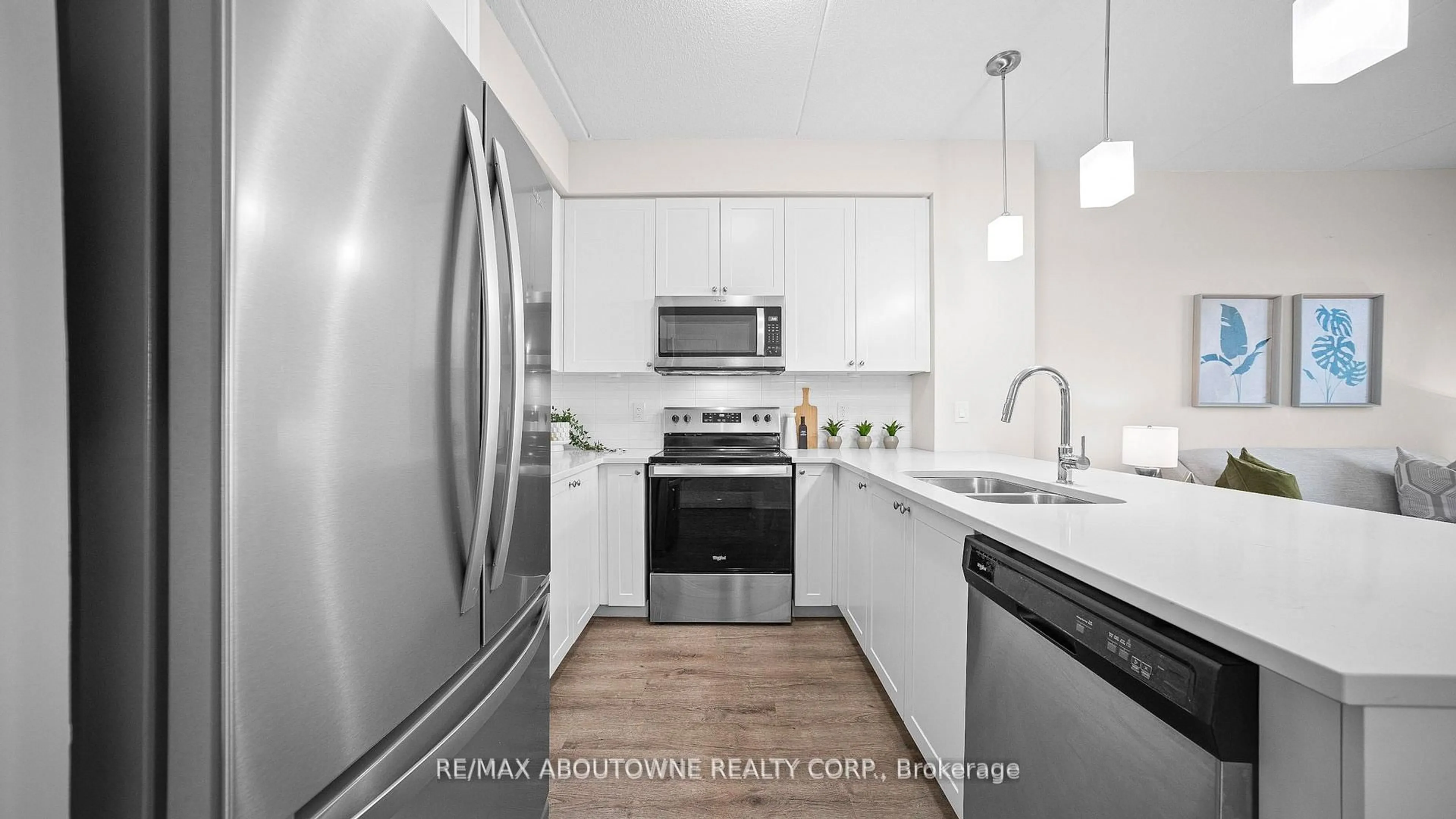 Standard kitchen, ceramic/tile floor for 610 Farmstead Dr #304, Milton Ontario L9T 7W2