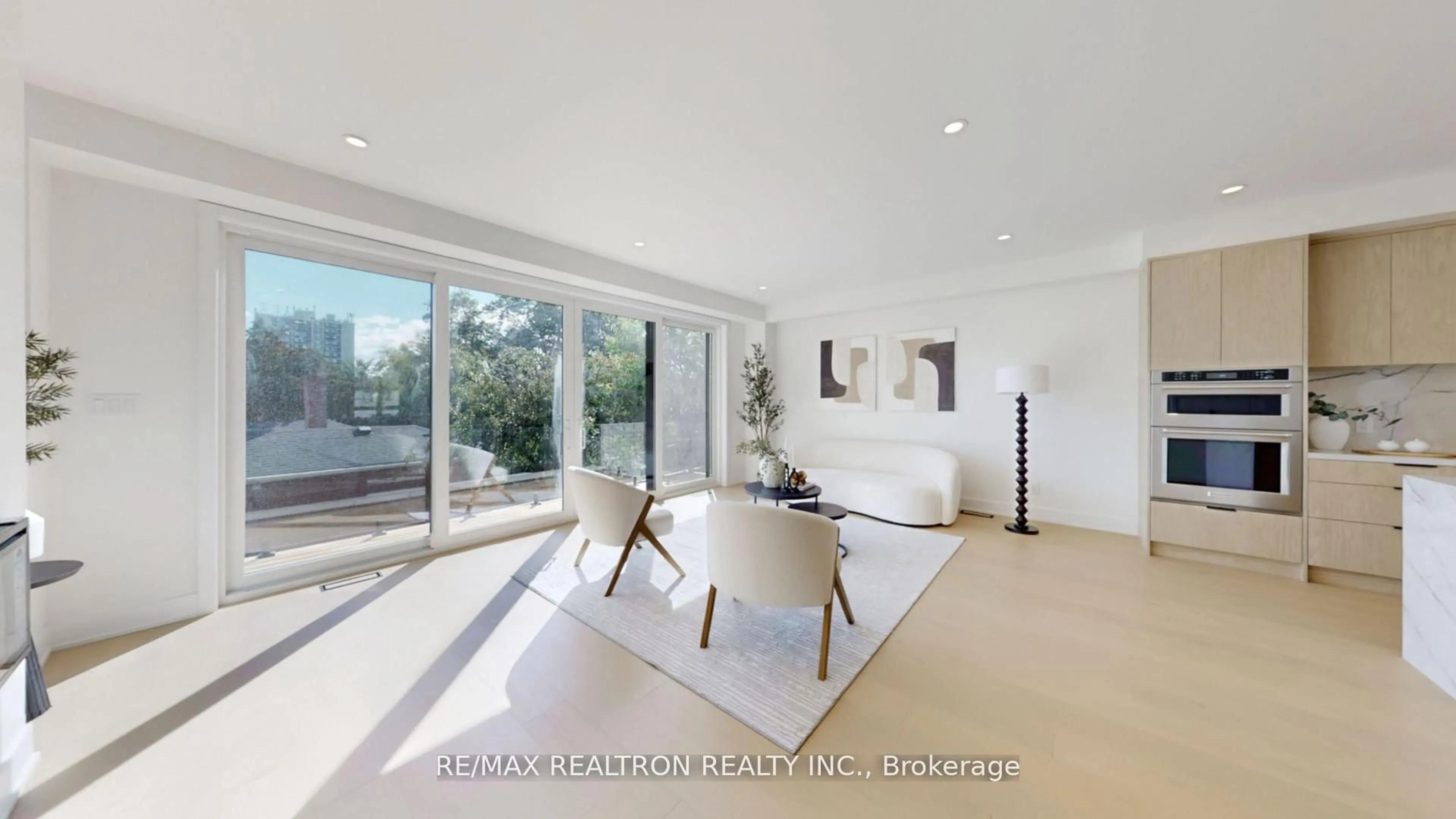 Unknown for 126 Dunbar Rd, Mississauga Ontario L5B 1G7