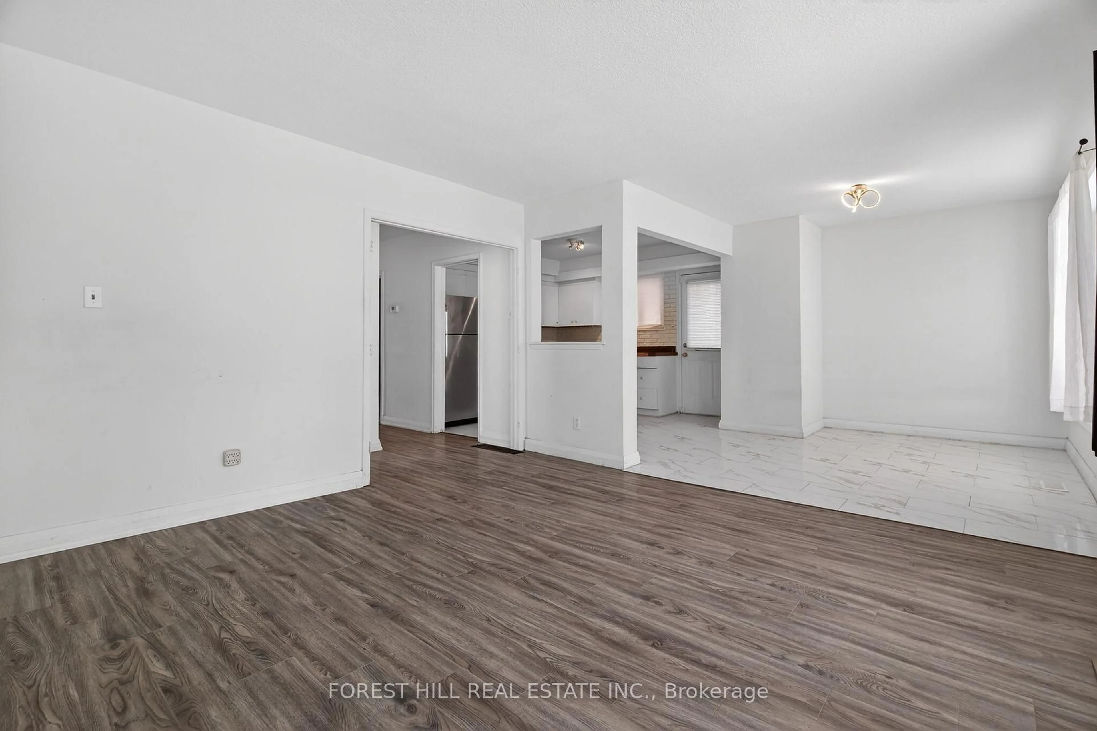 A pic of a room for 21 Caulfield Rd, Toronto Ontario M9W 1X1