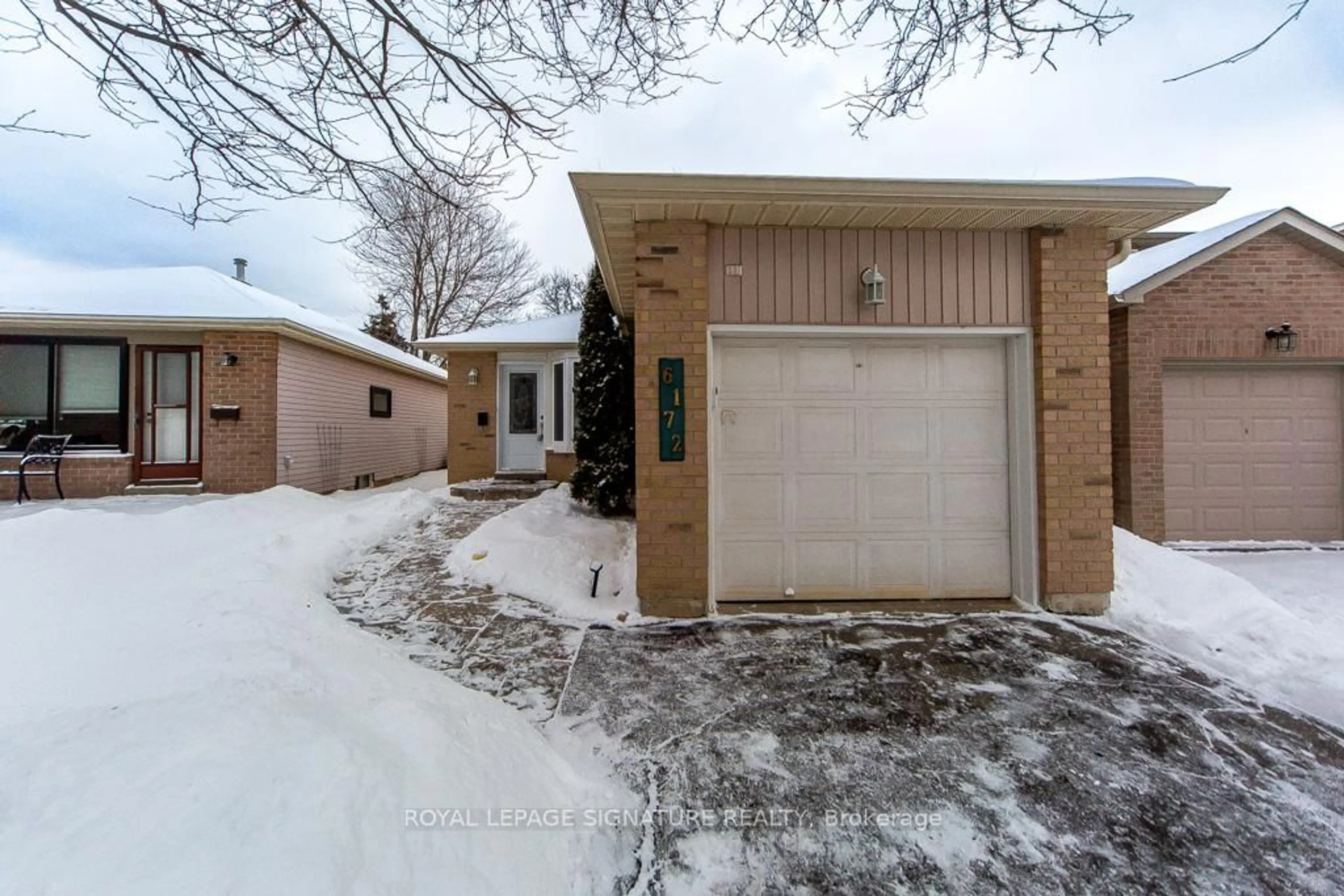 Home with brick exterior material, street for 6172 Kindree Circ, Mississauga Ontario L5N 3C2