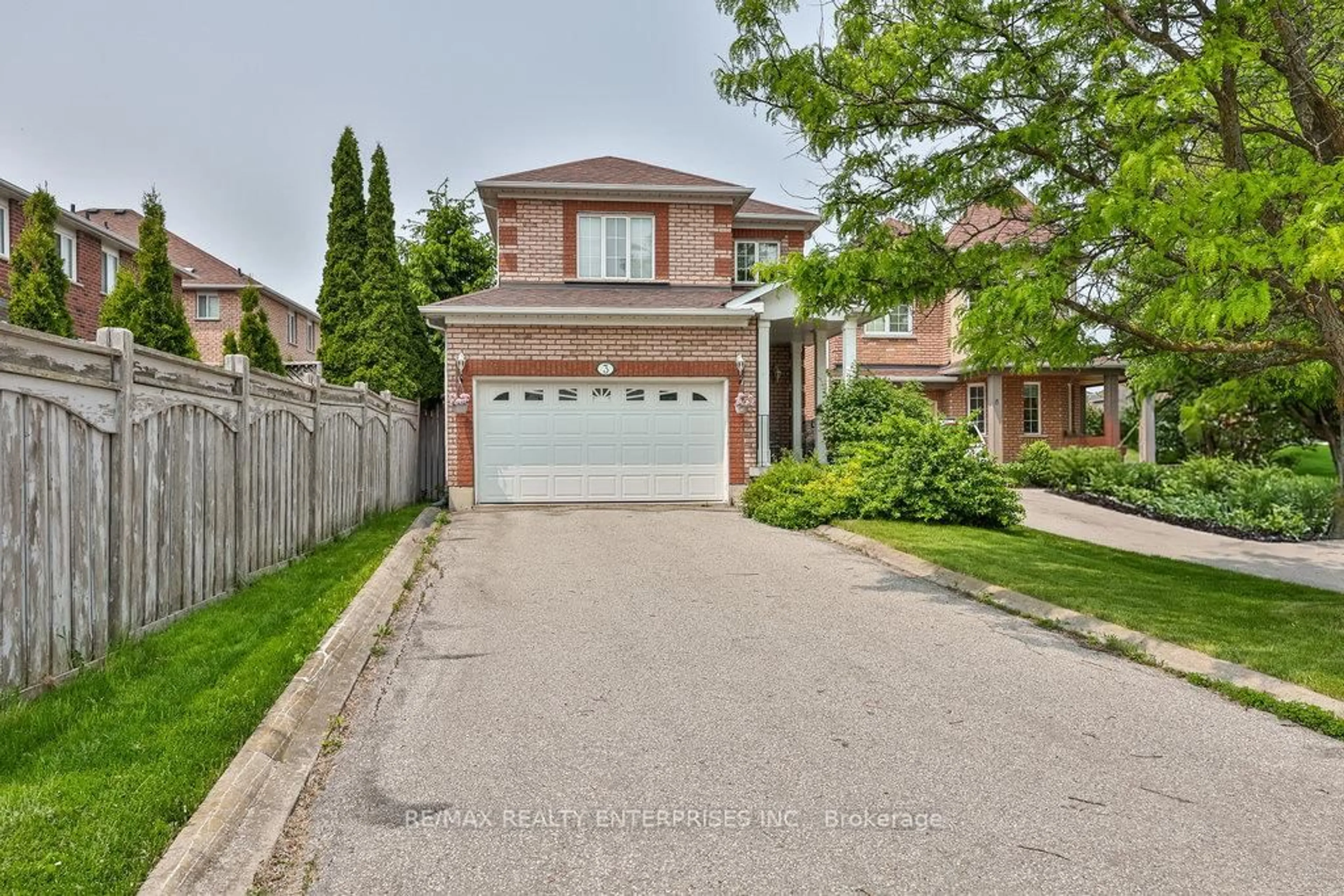Home with brick exterior material, street for 3 Jack Kenny Crt, Caledon Ontario L7E 2M5