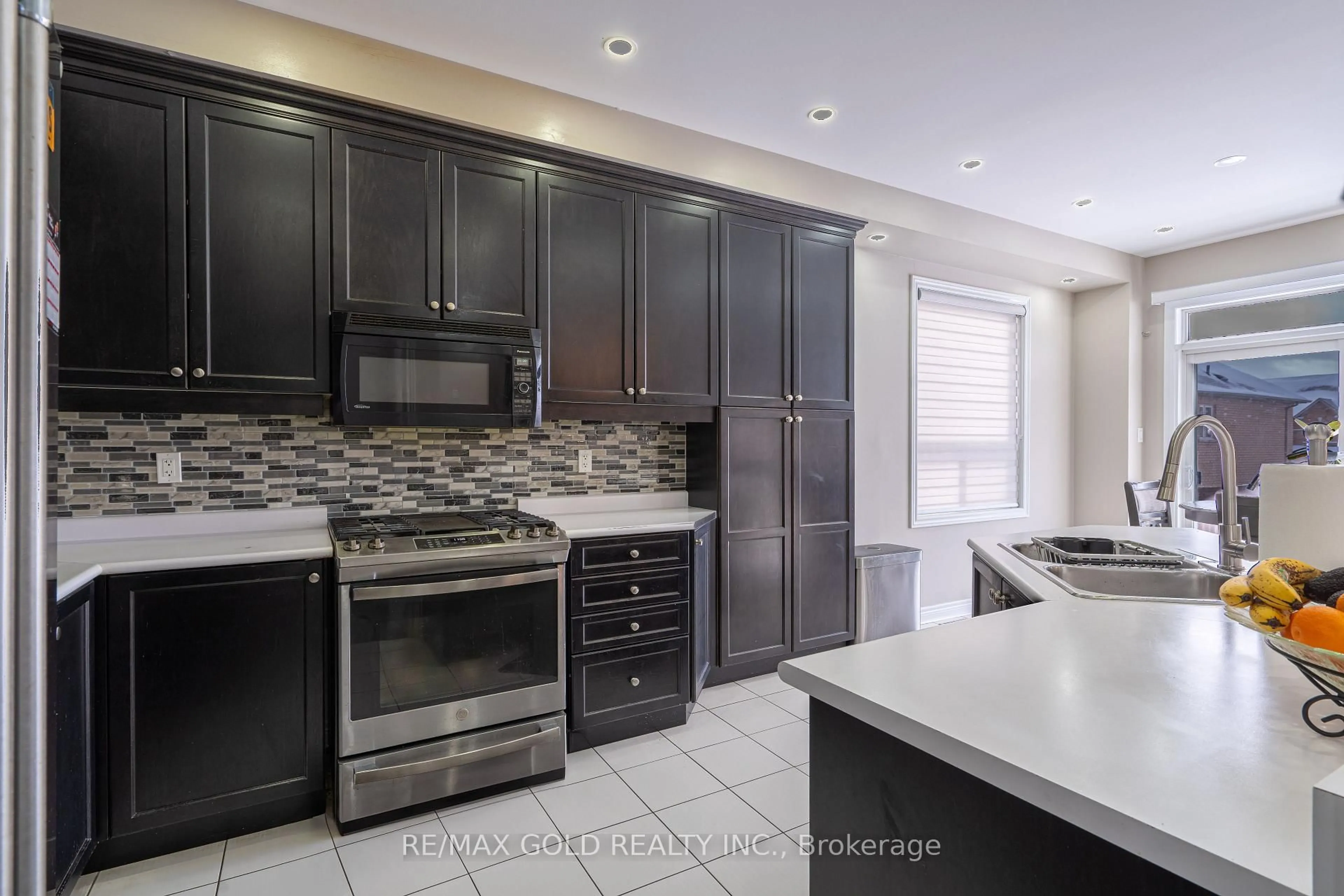Contemporary kitchen, ceramic/tile floor for 12 Torraville St, Brampton Ontario L6R 0Y5
