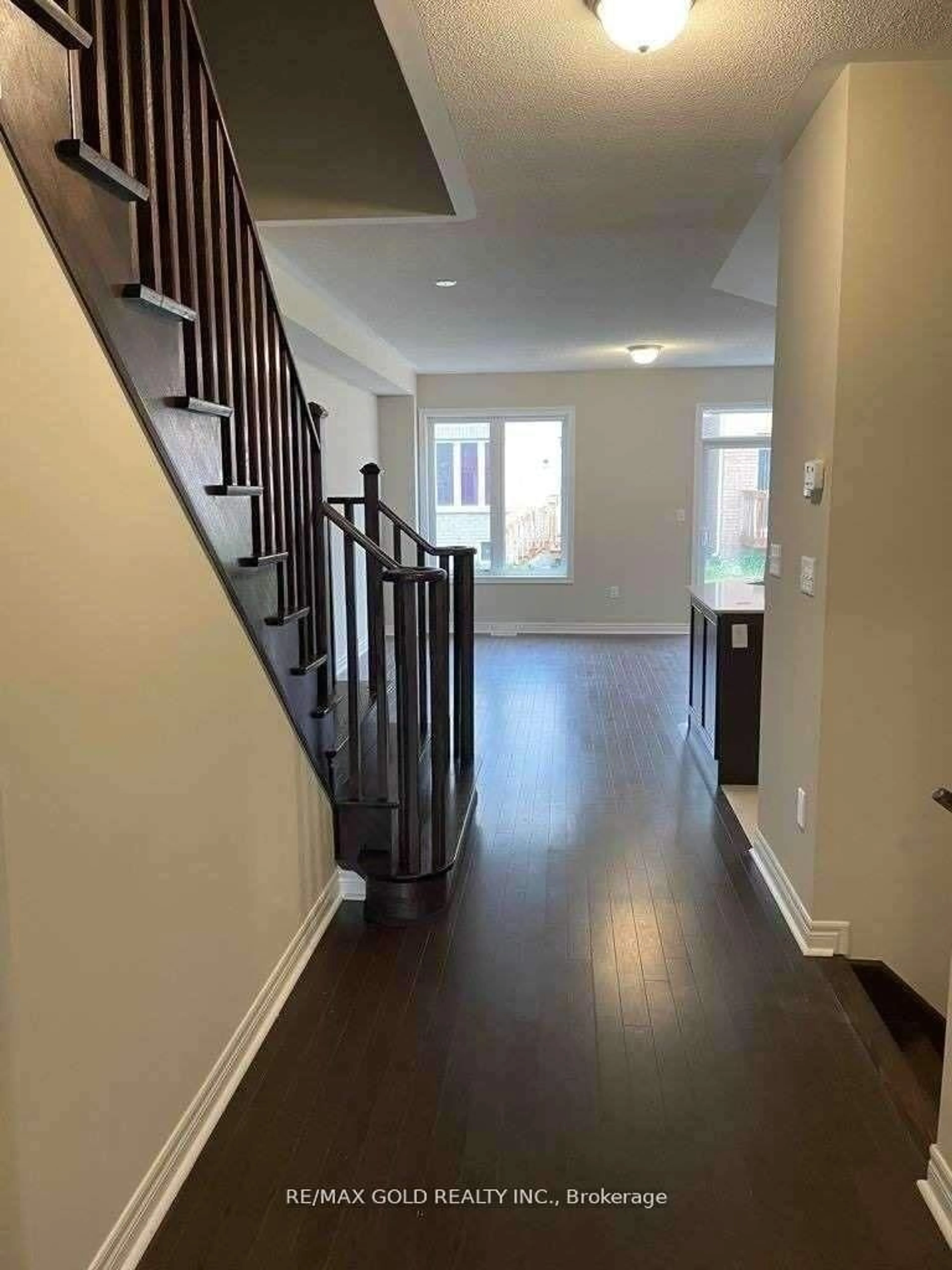 Unknown for 53 Finegan Circ, Brampton Ontario L7A 4Z8