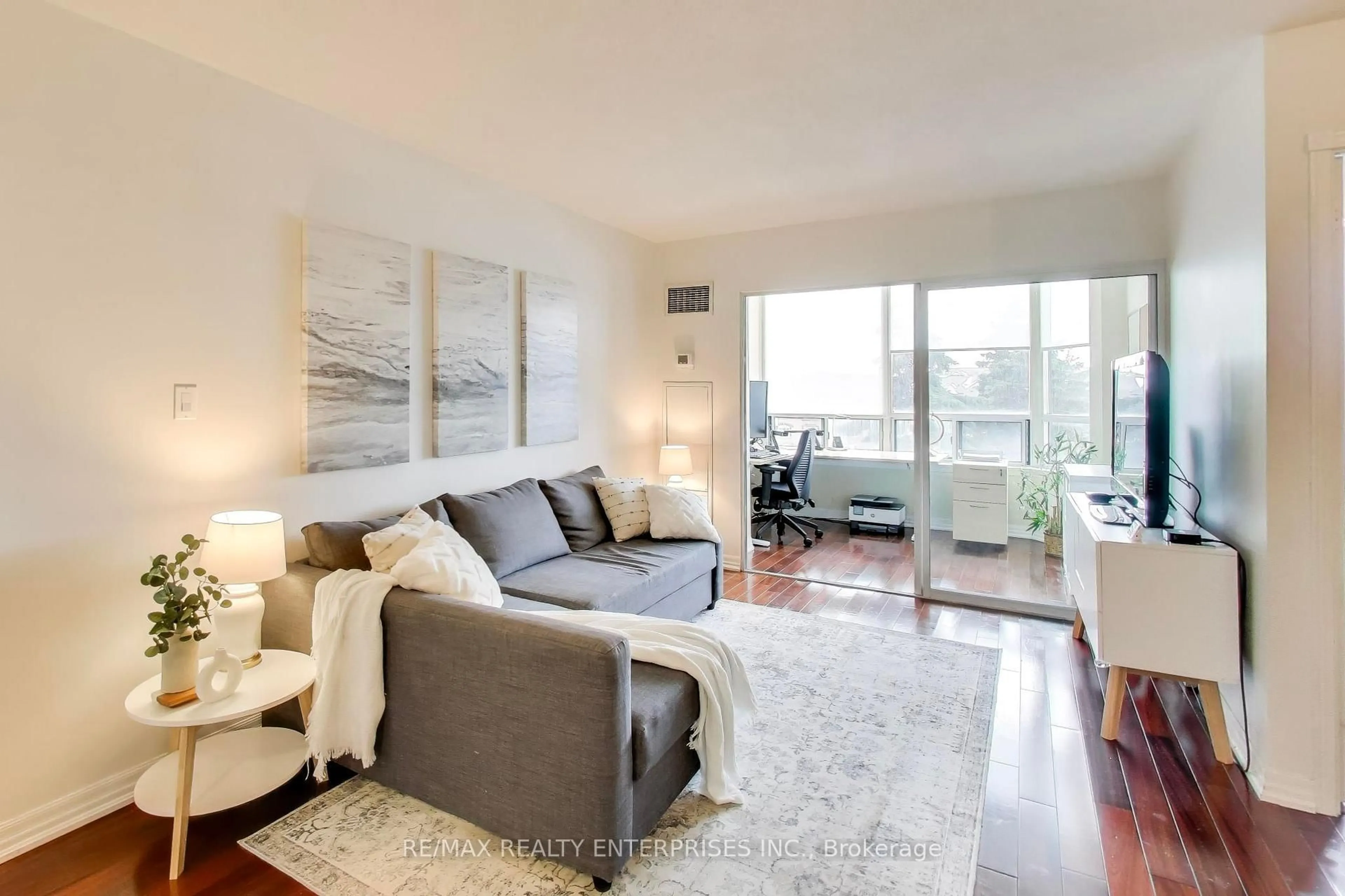 Living room with furniture, unknown for 135 Hillcrest Ave #309, Mississauga Ontario L5B 4B1