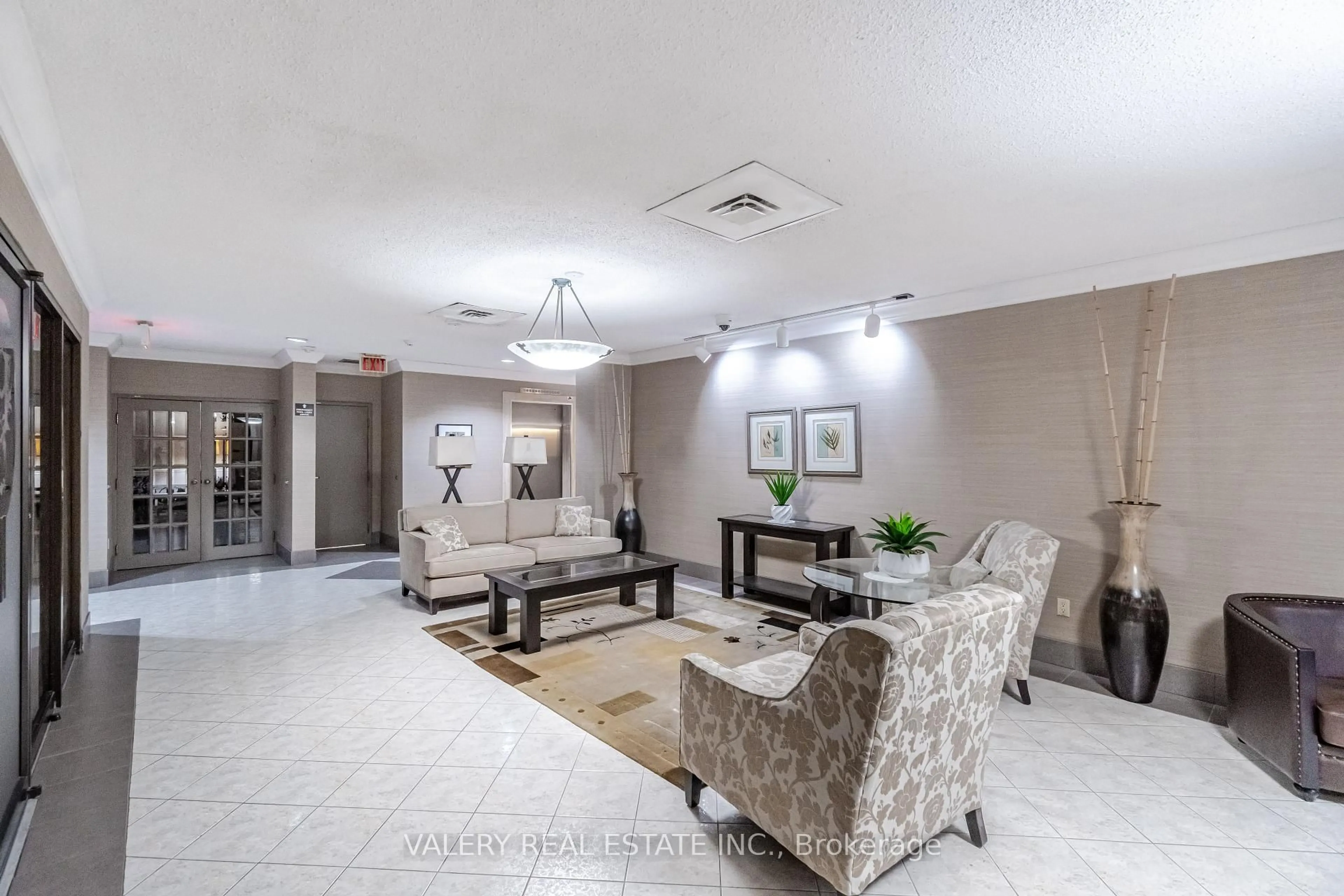 Lobby for 58 Church St #602, Brampton Ontario L6V 4A8