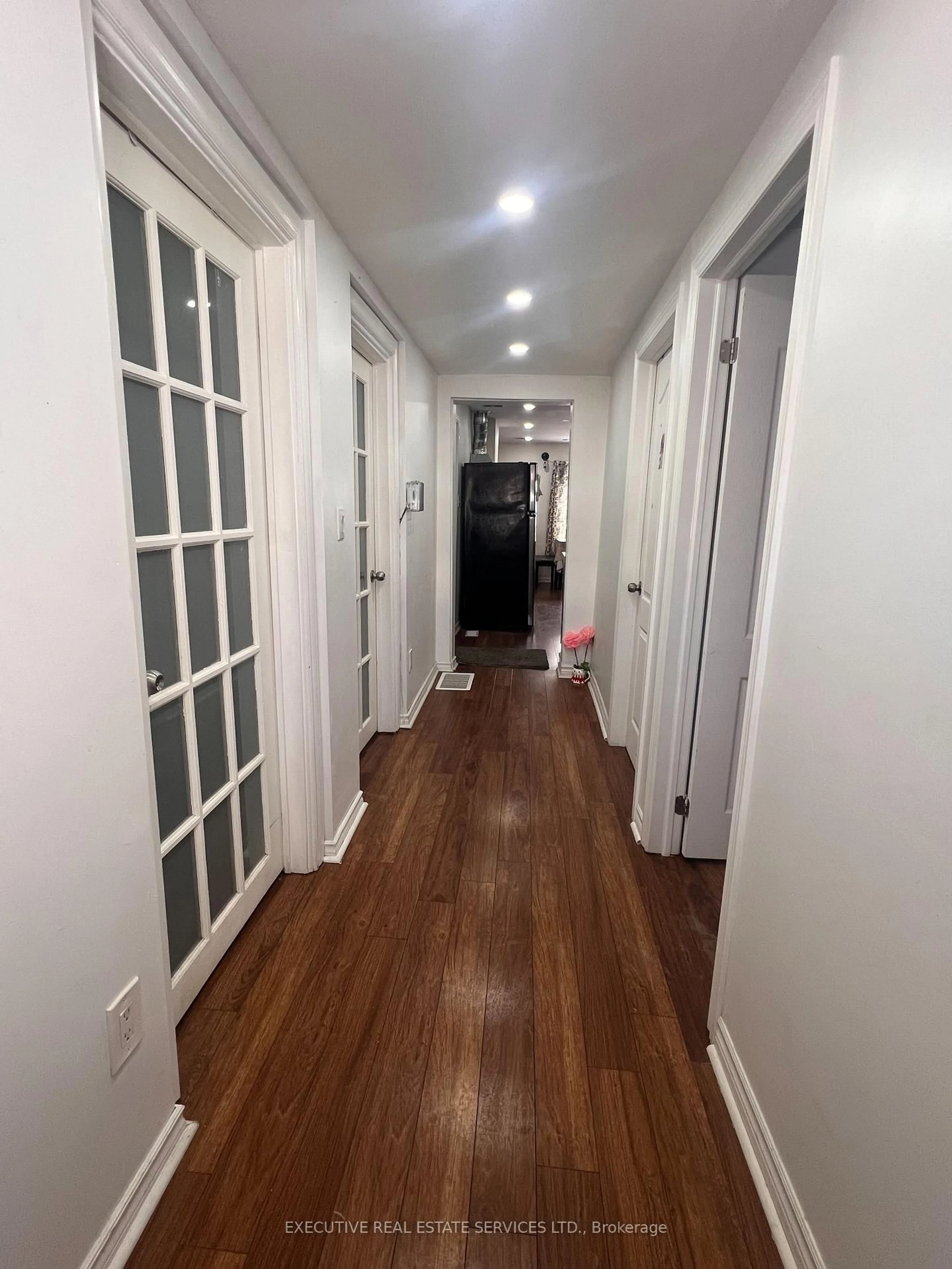 A pic of a room for 89 John St, Brampton Ontario L6W 1Z4