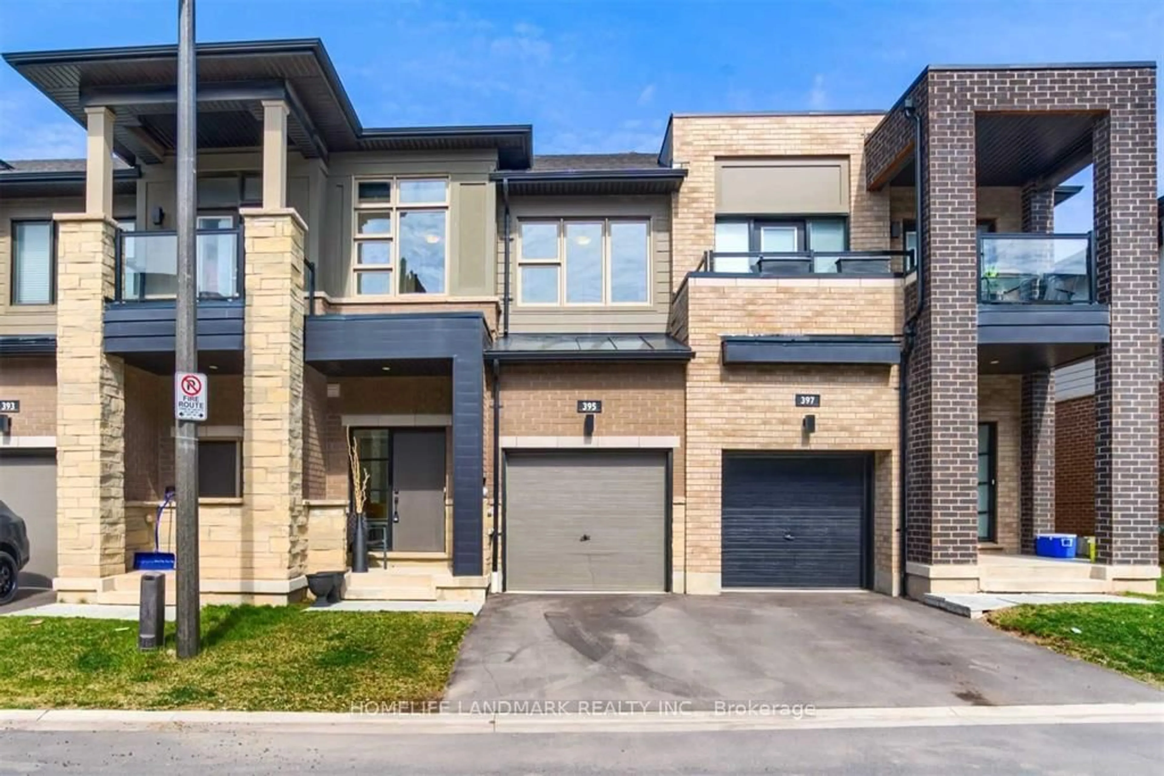 Home with brick exterior material, street for 395 Athabasca Common, Oakville Ontario L6H 0R5