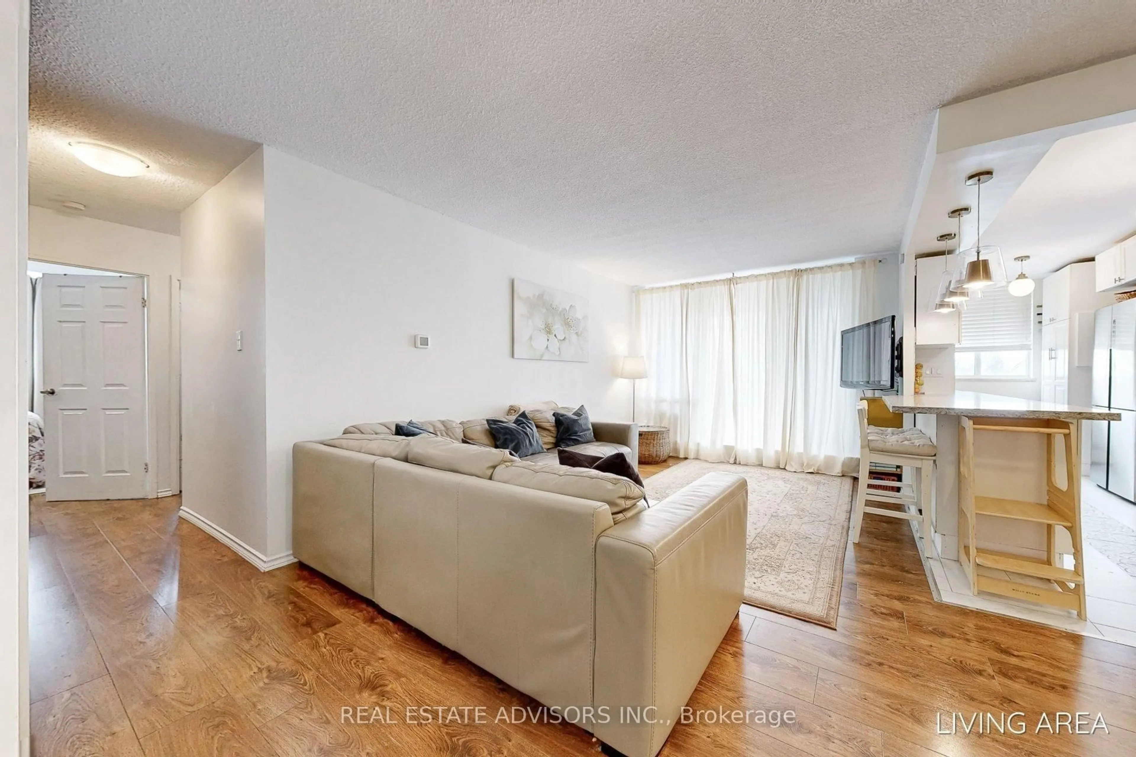 Living room with furniture, unknown for 1625 Bloor St #524, Mississauga Ontario L4X 1S3