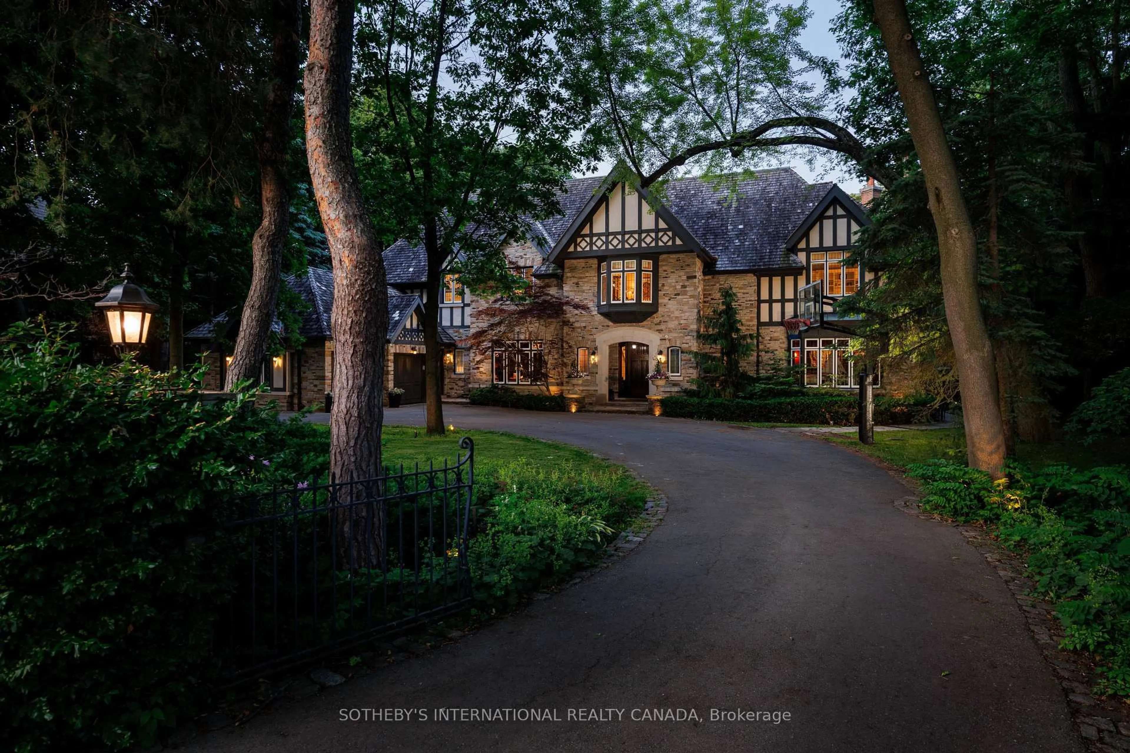 Unknown for 67 Kingsway Cres, Toronto Ontario M8X 2R5