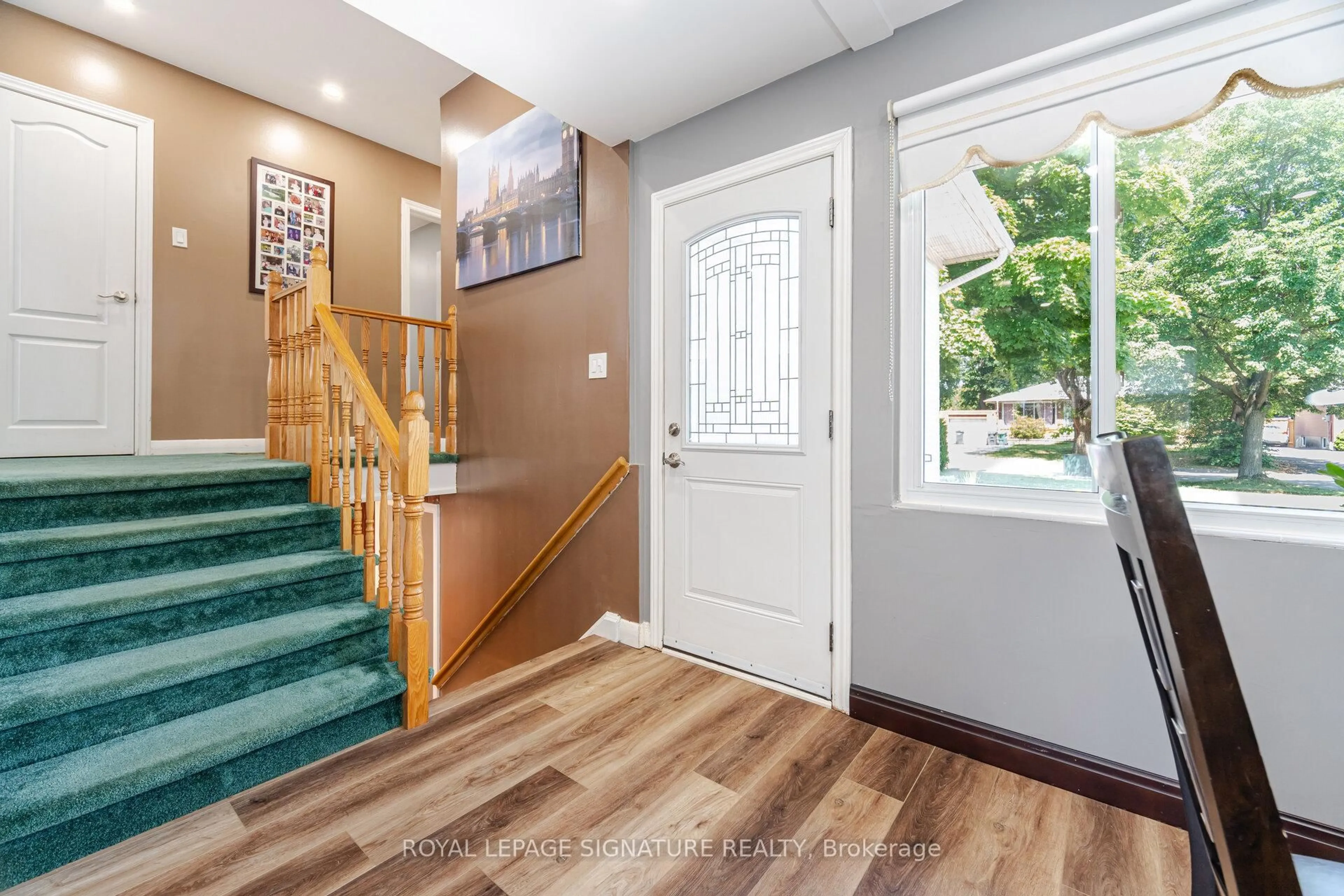 Indoor entryway for 24 Lesbury Ave, Brampton Ontario L6W 3A4