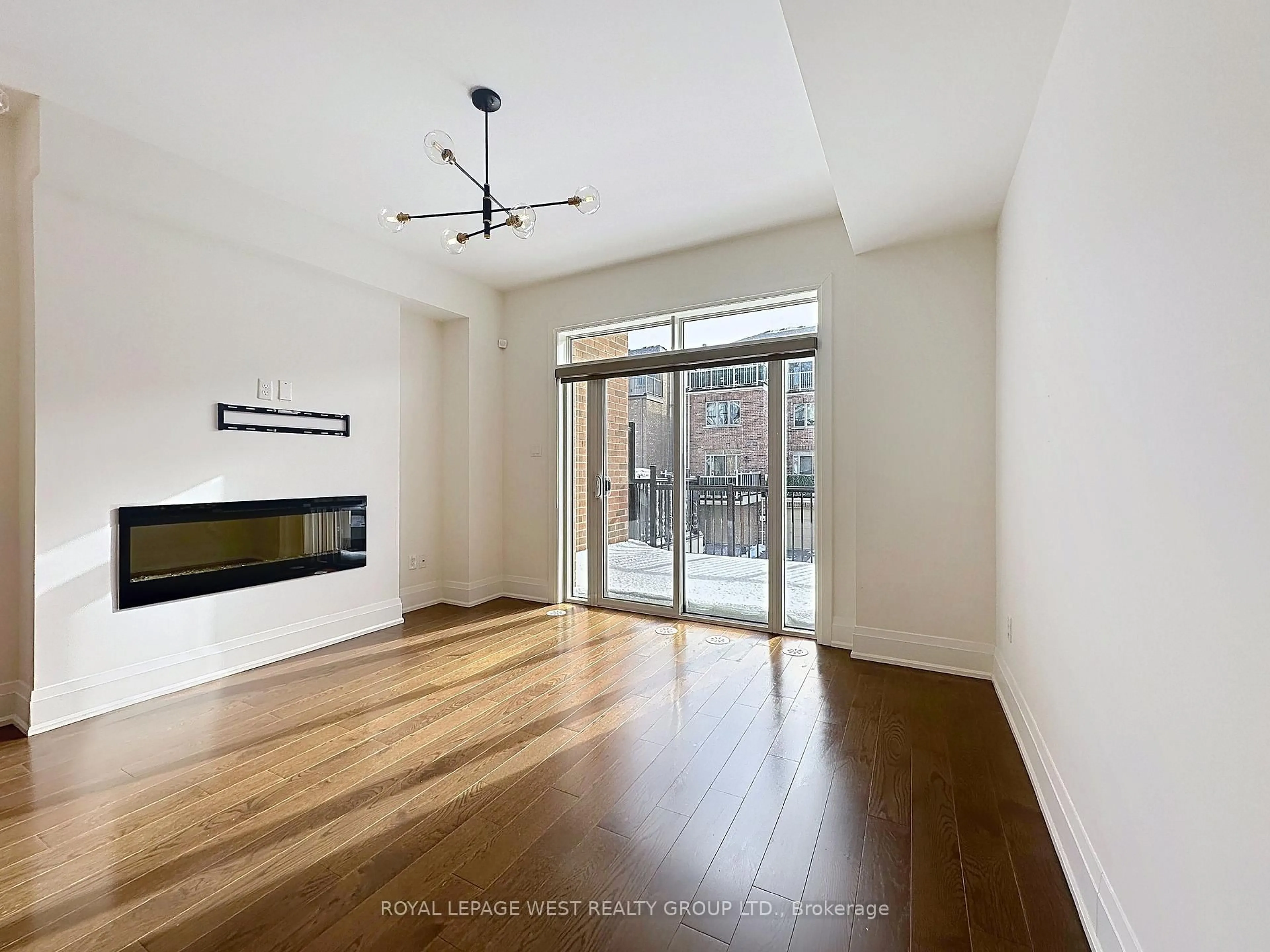 A pic of a room for 159 Norseman St, Toronto Ontario M8Z 0E6