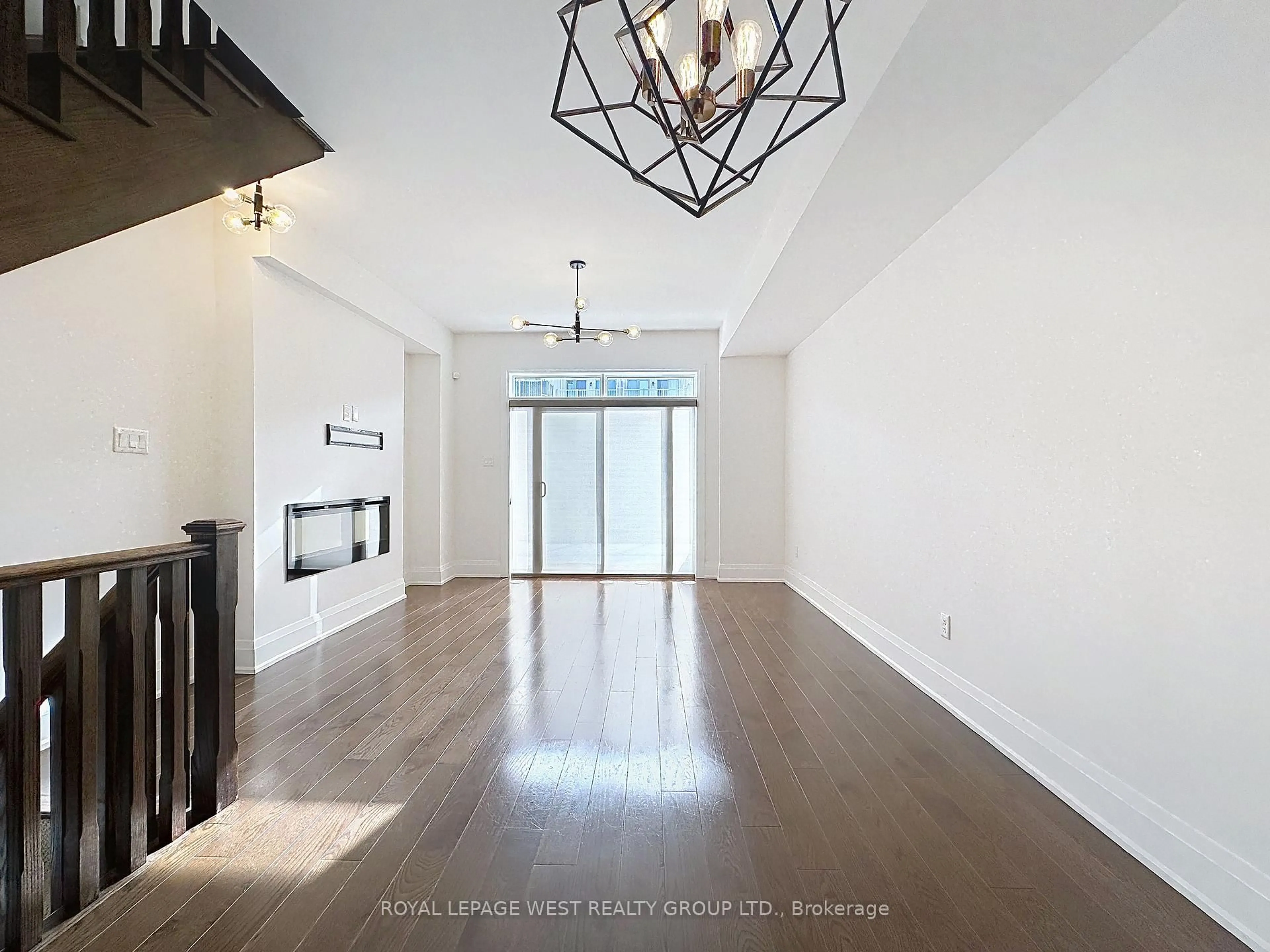 Indoor foyer for 159 Norseman St, Toronto Ontario M8Z 0E6