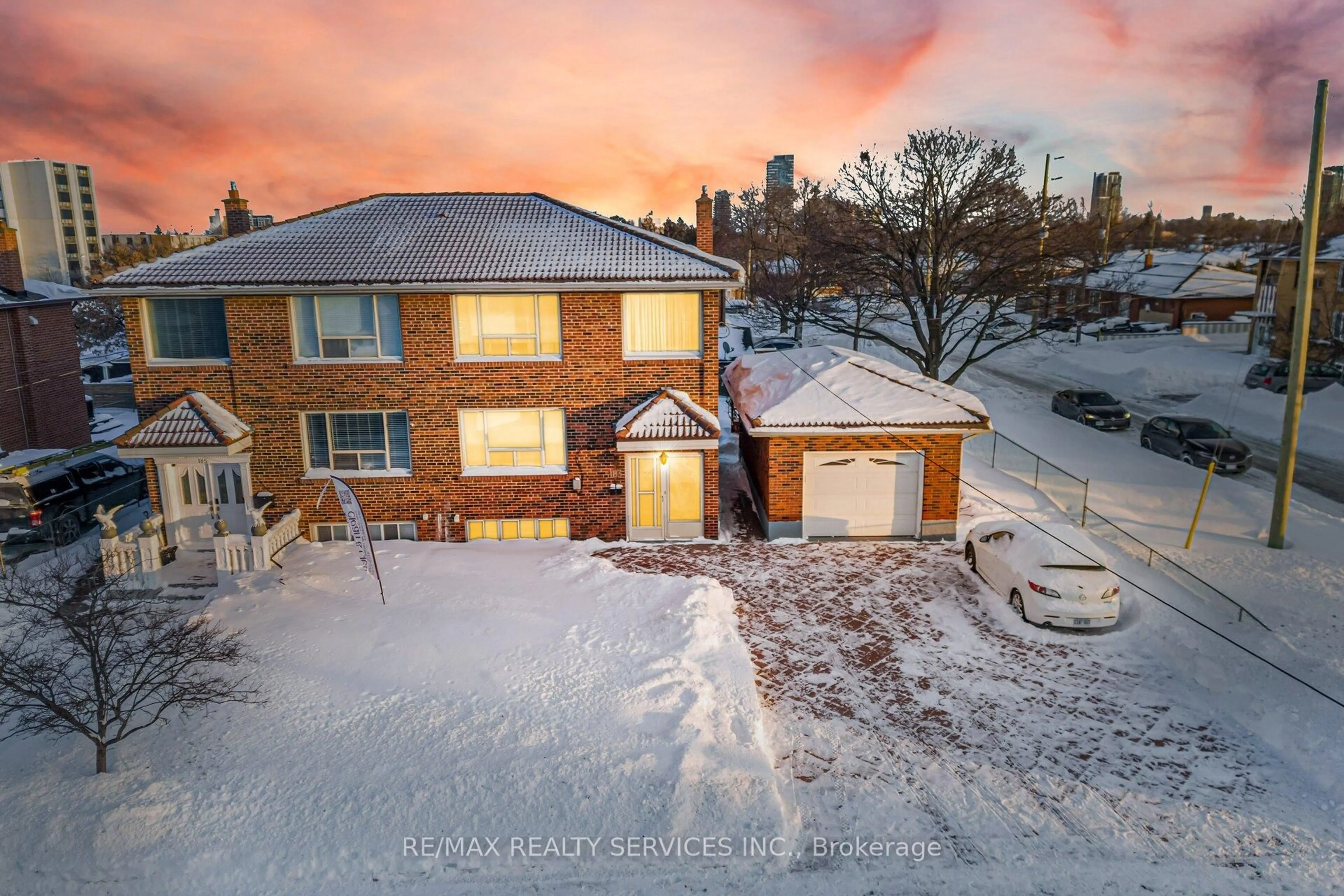 A pic from outside/outdoor area/front of a property/back of a property/a pic from drone, street for 183 Vodden St, Brampton Ontario L6V 1M9