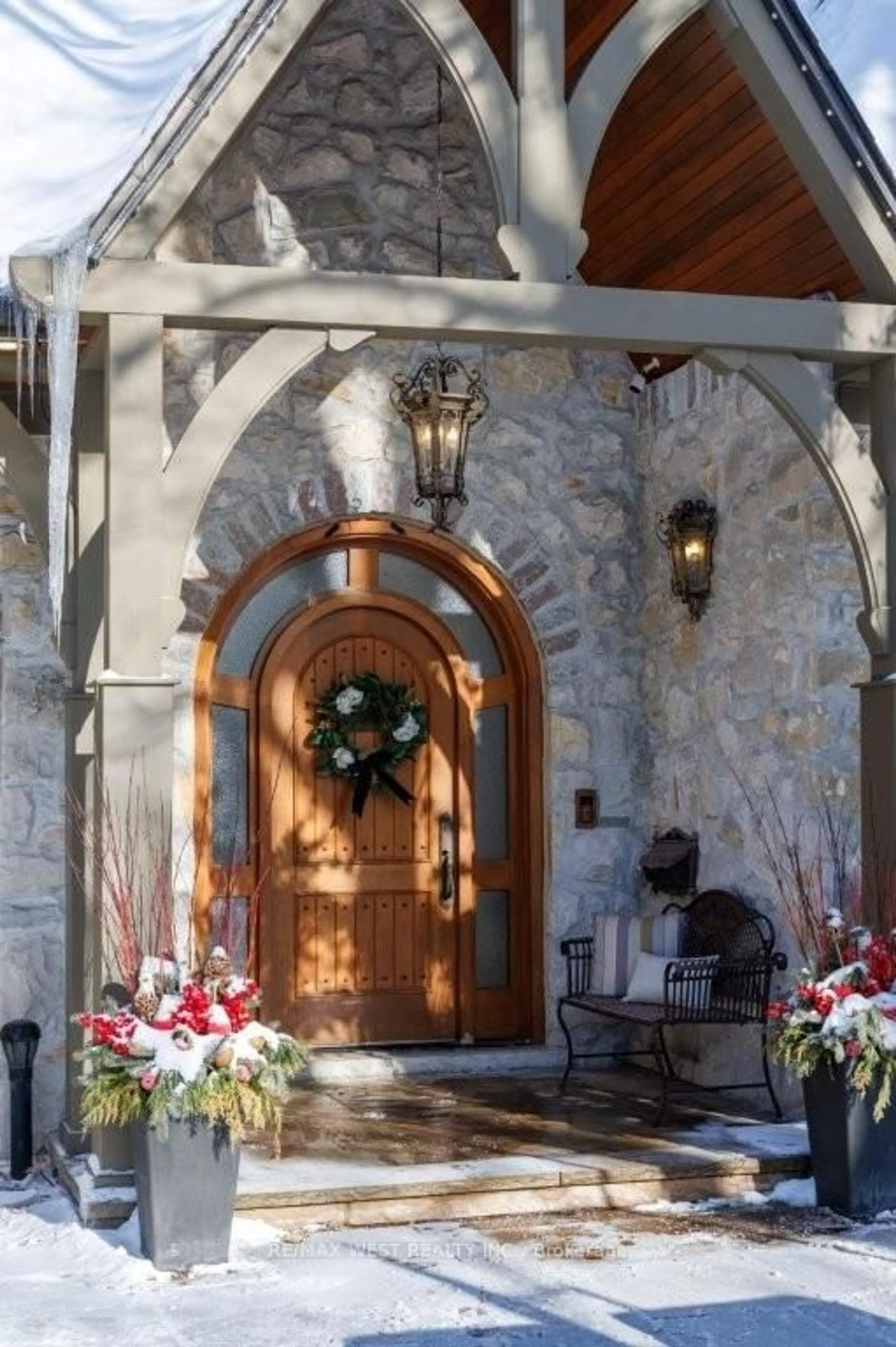 Indoor entryway for 36 Sir Williams Lane, Toronto Ontario M9A 1V1