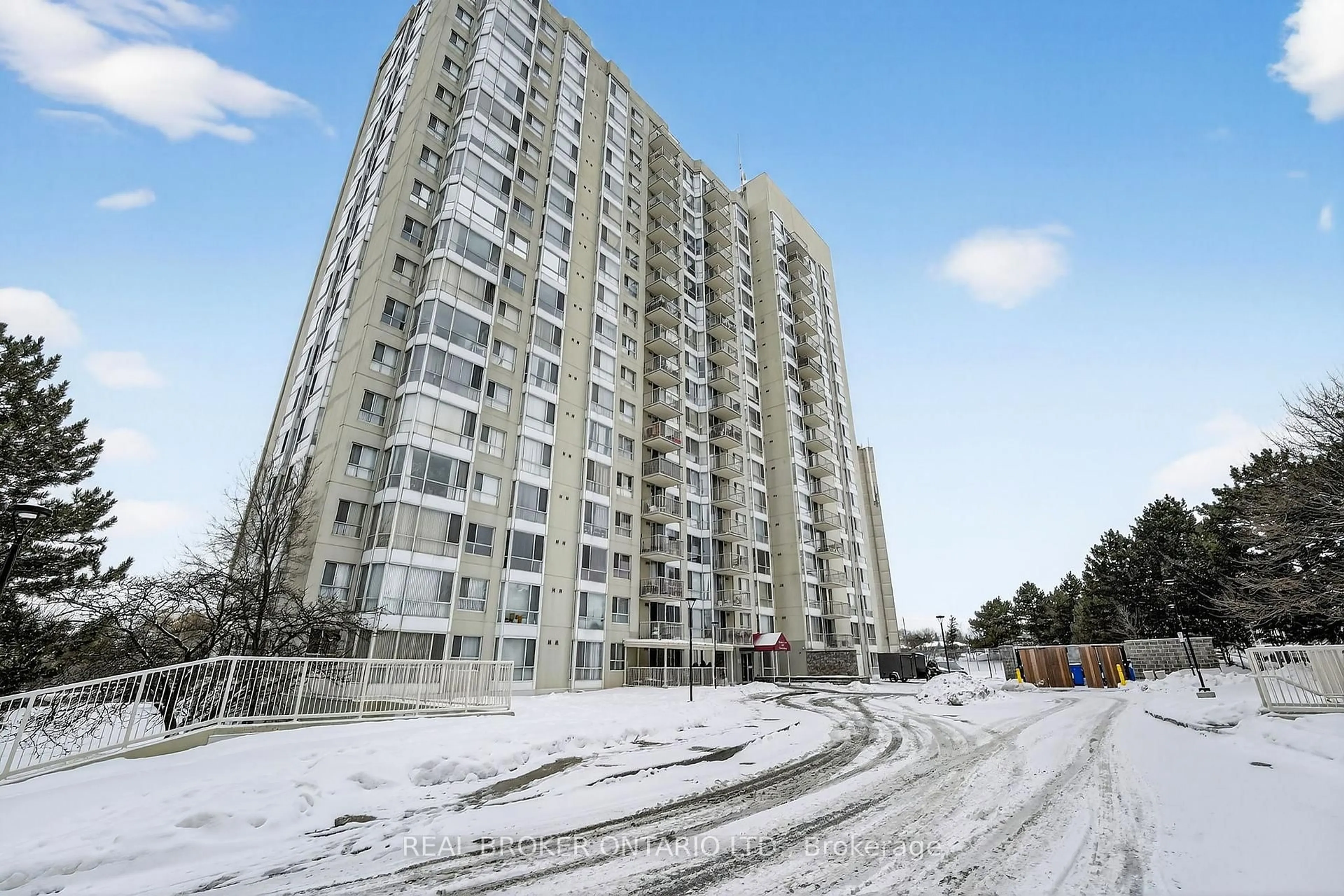 Unknown for 3077 Weston Rd #208, Toronto Ontario M9M 3A1