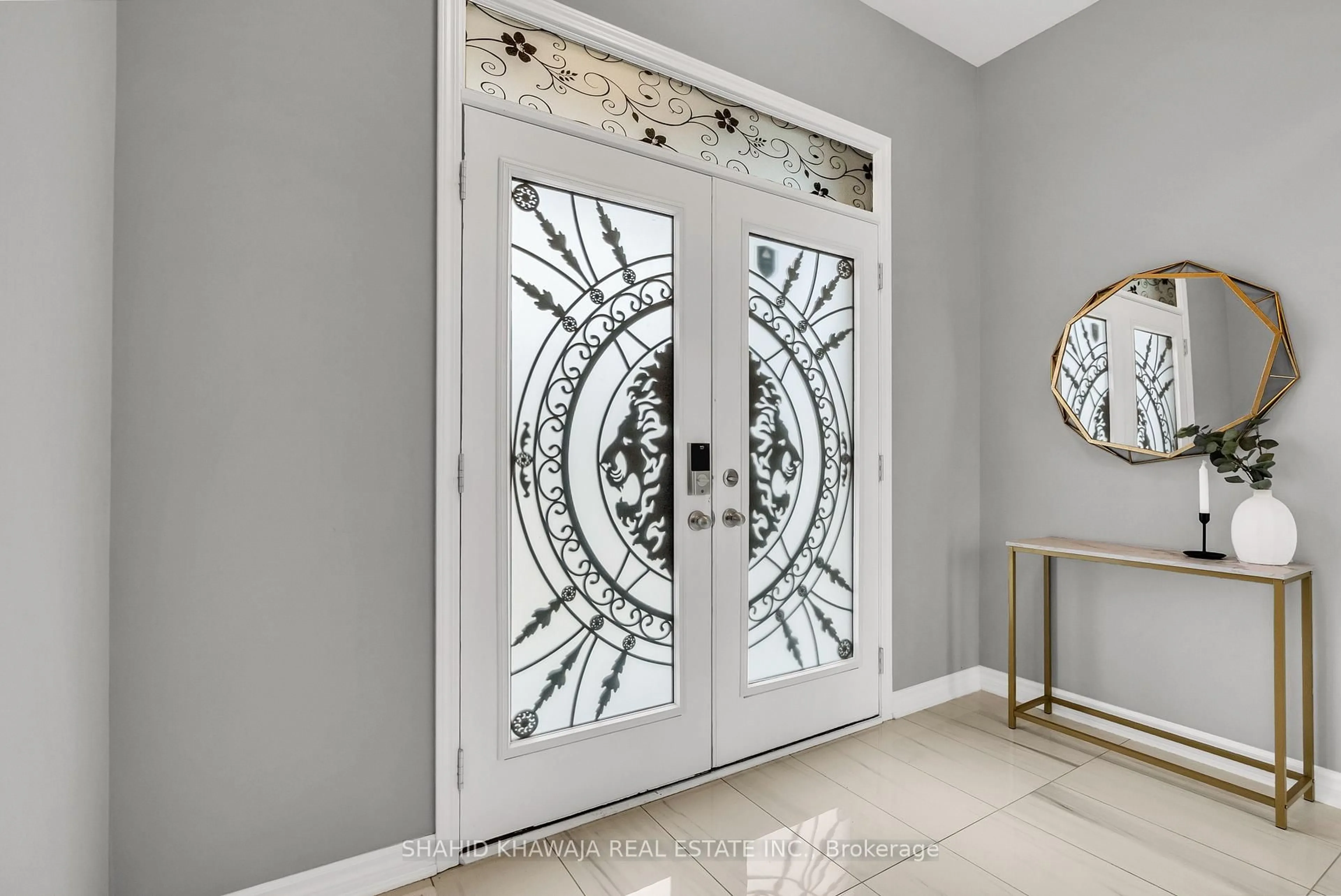 Indoor entryway for 1282 Kovachik Blvd, Milton Ontario L9E 1W3