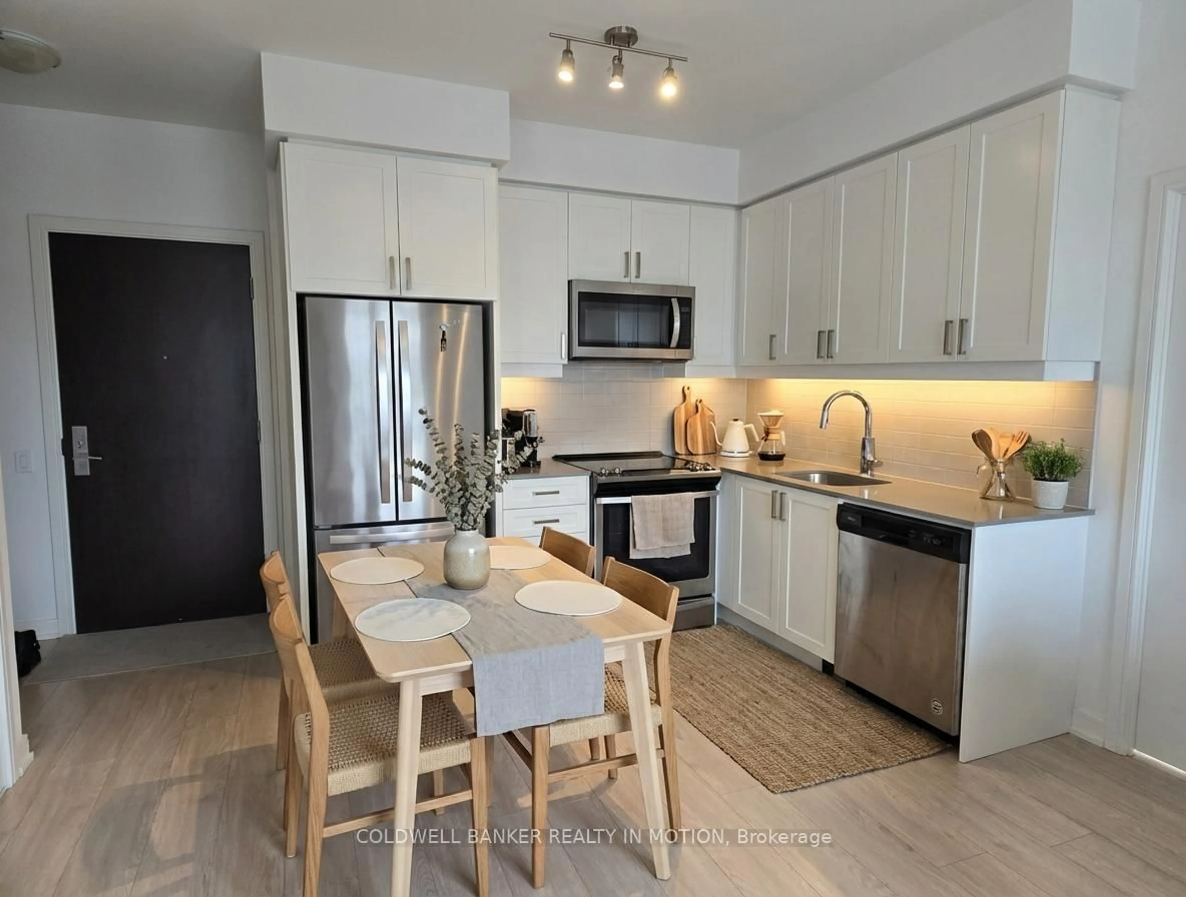 Open concept kitchen, unknown for 8 Nahani Way #708, Mississauga Ontario L4Z 0C6