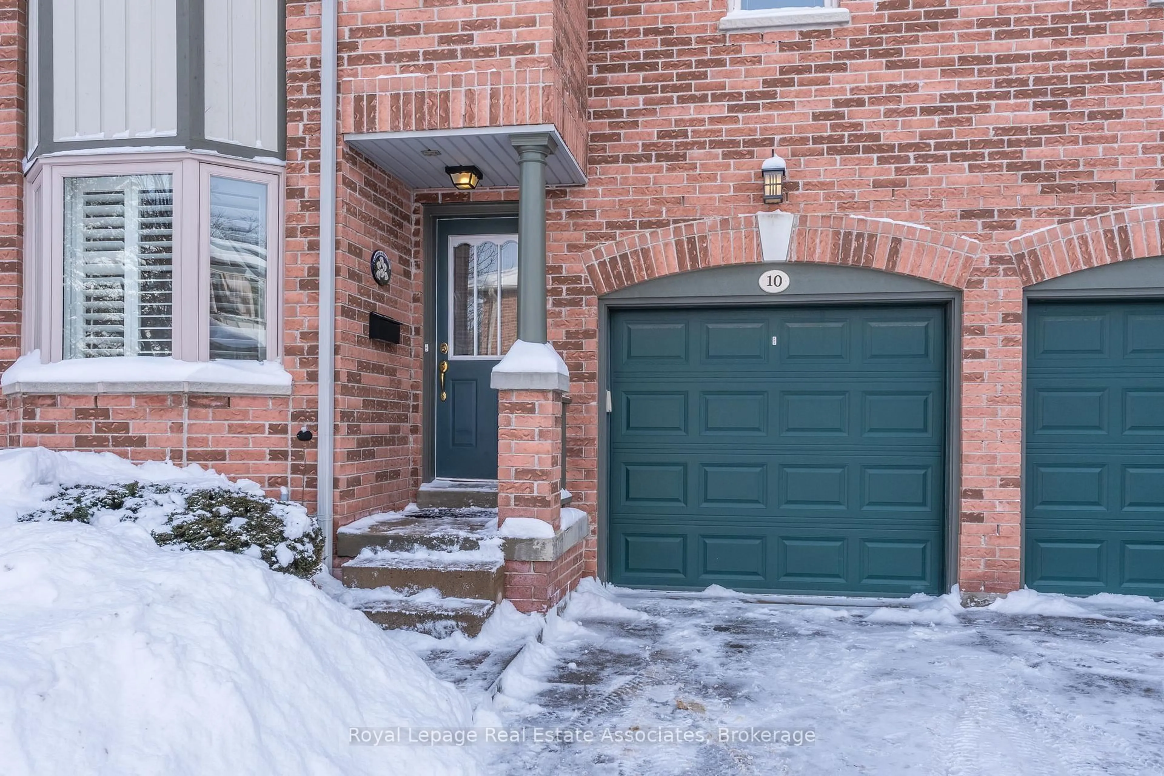 Unknown for 76 River Dr, Halton Hills Ontario L7G 2J2