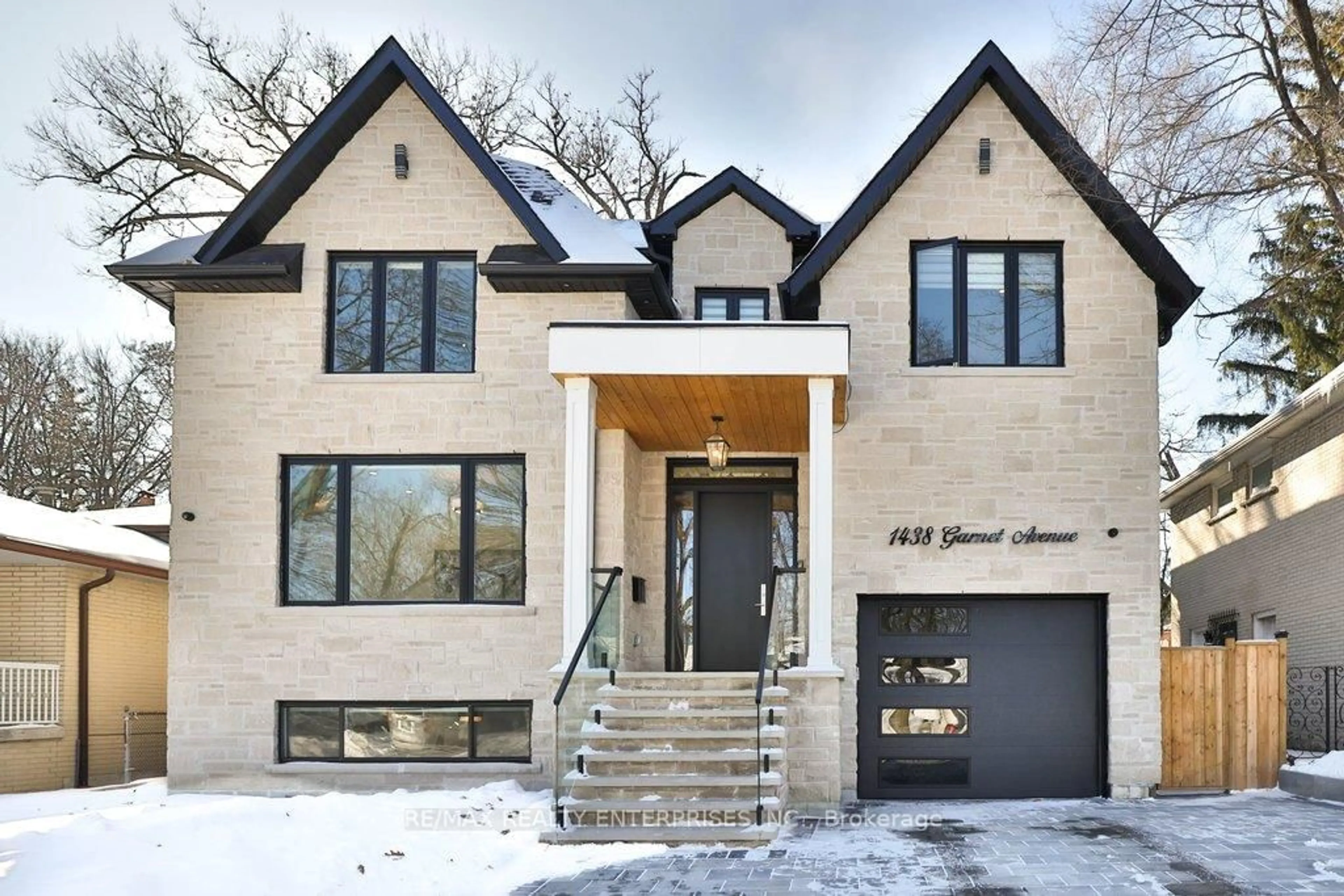 Home with brick exterior material, street for 1438 Garnet Ave, Mississauga Ontario L5G 4C6