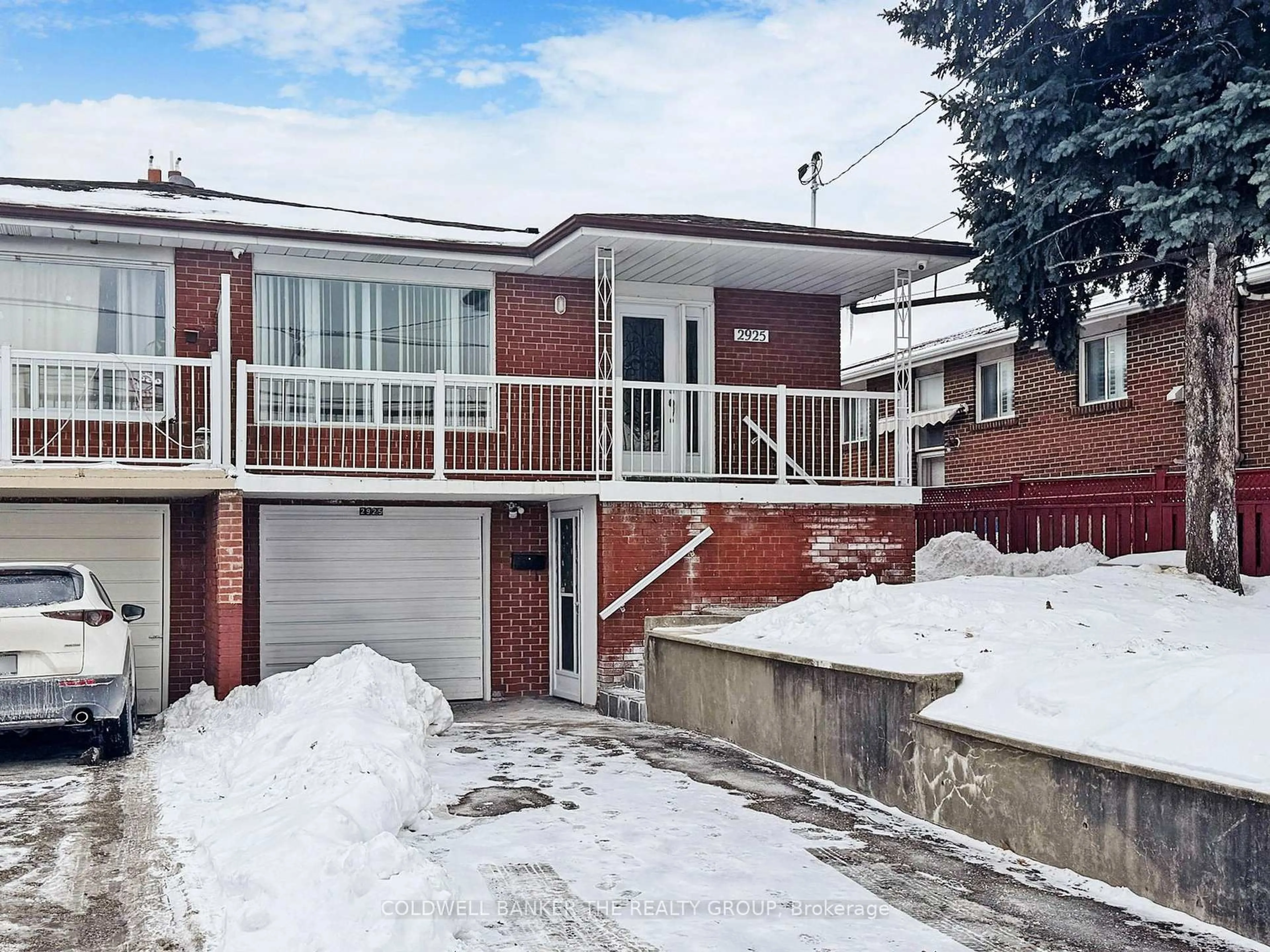 Home with brick exterior material, street for 2925 Islington Ave, Toronto Ontario M9L 2K3