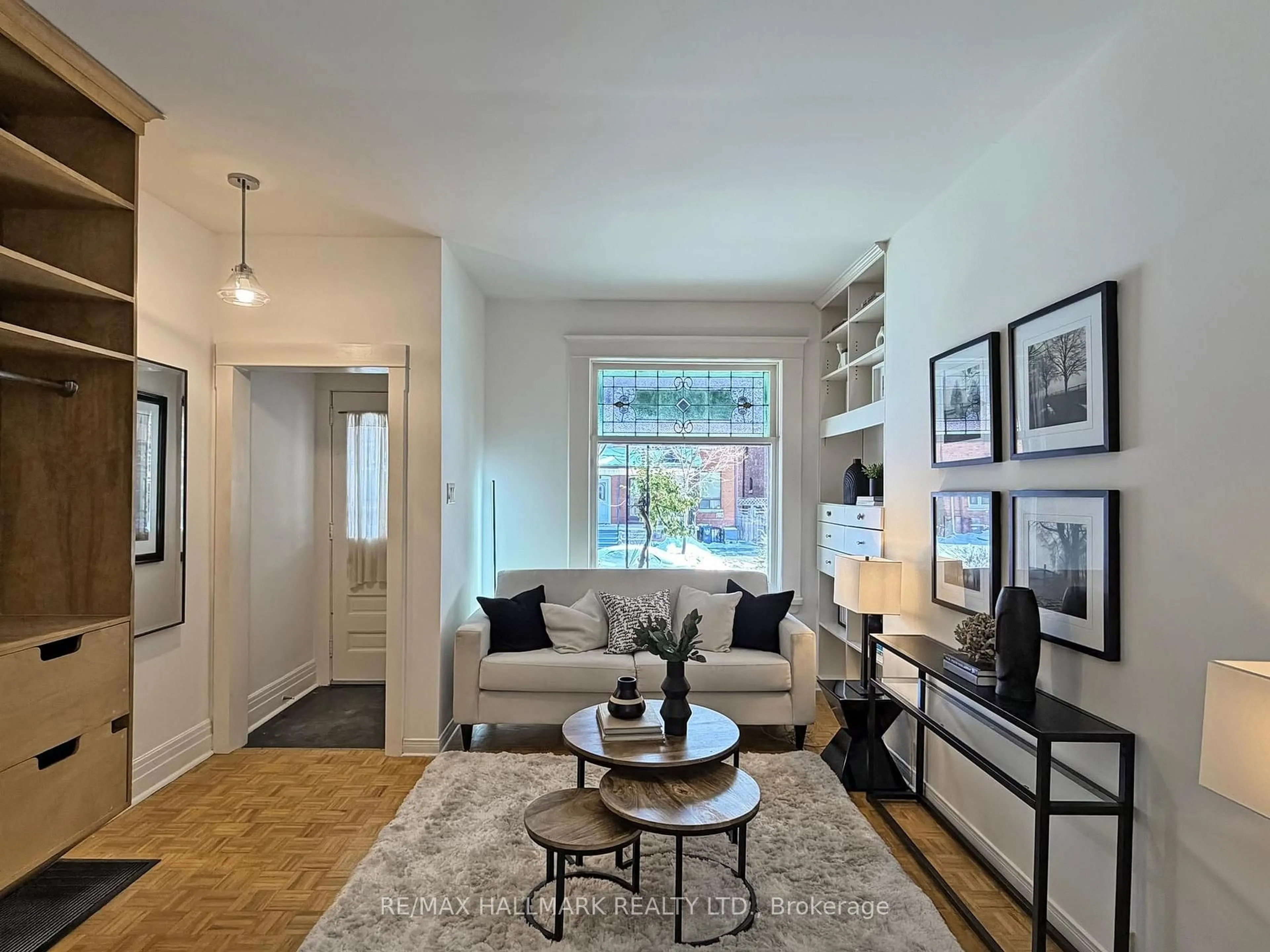 Living room with furniture, unknown for 242 Delaware Ave, Toronto Ontario M6H 2T6