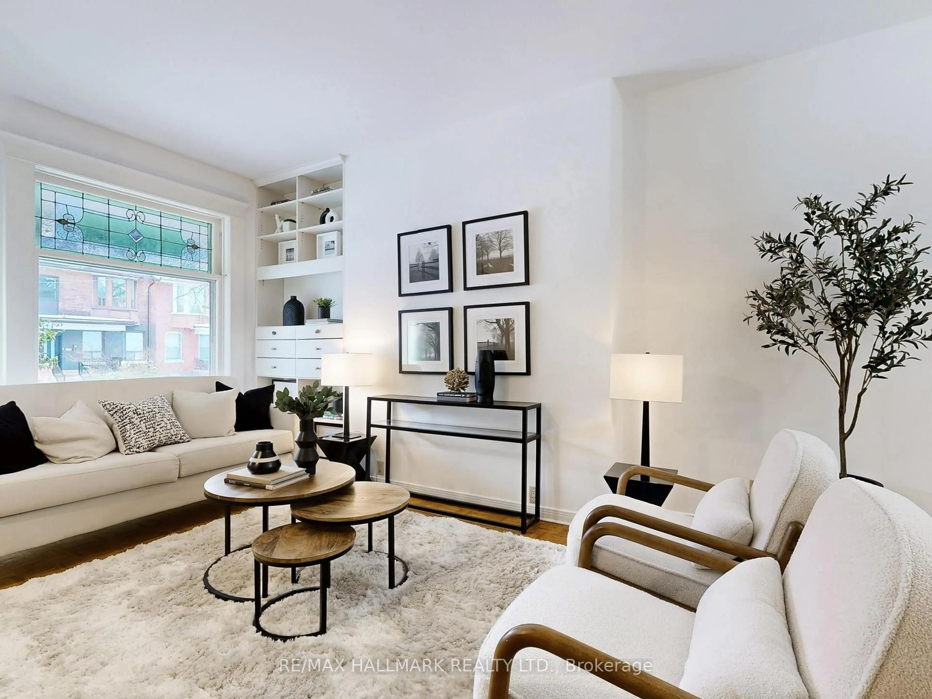 Living room with furniture, unknown for 242 Delaware Ave, Toronto Ontario M6H 2T6