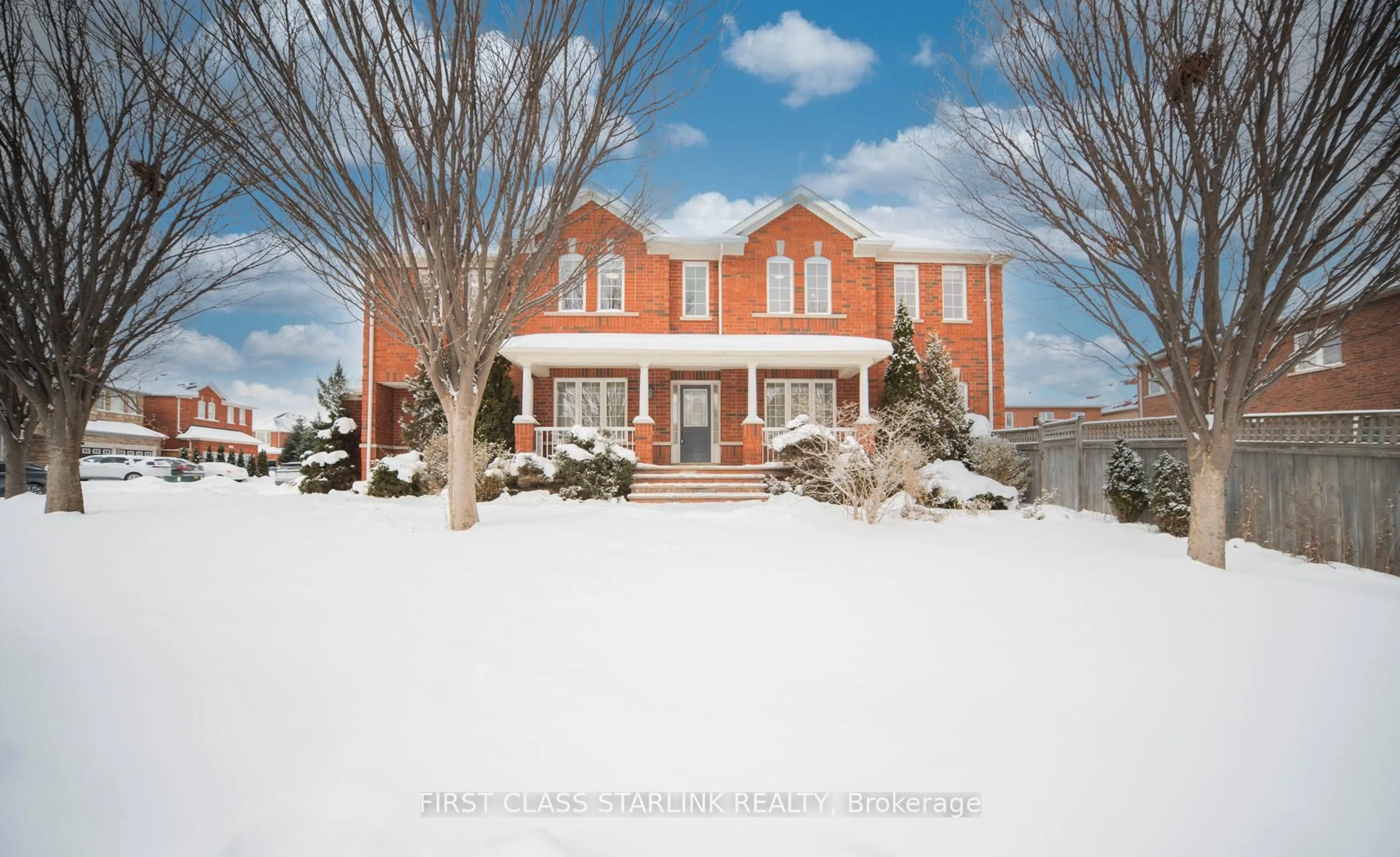 Home with brick exterior material, building for 3361 Chief Mbulu Way, Mississauga Ontario L5M 0H7