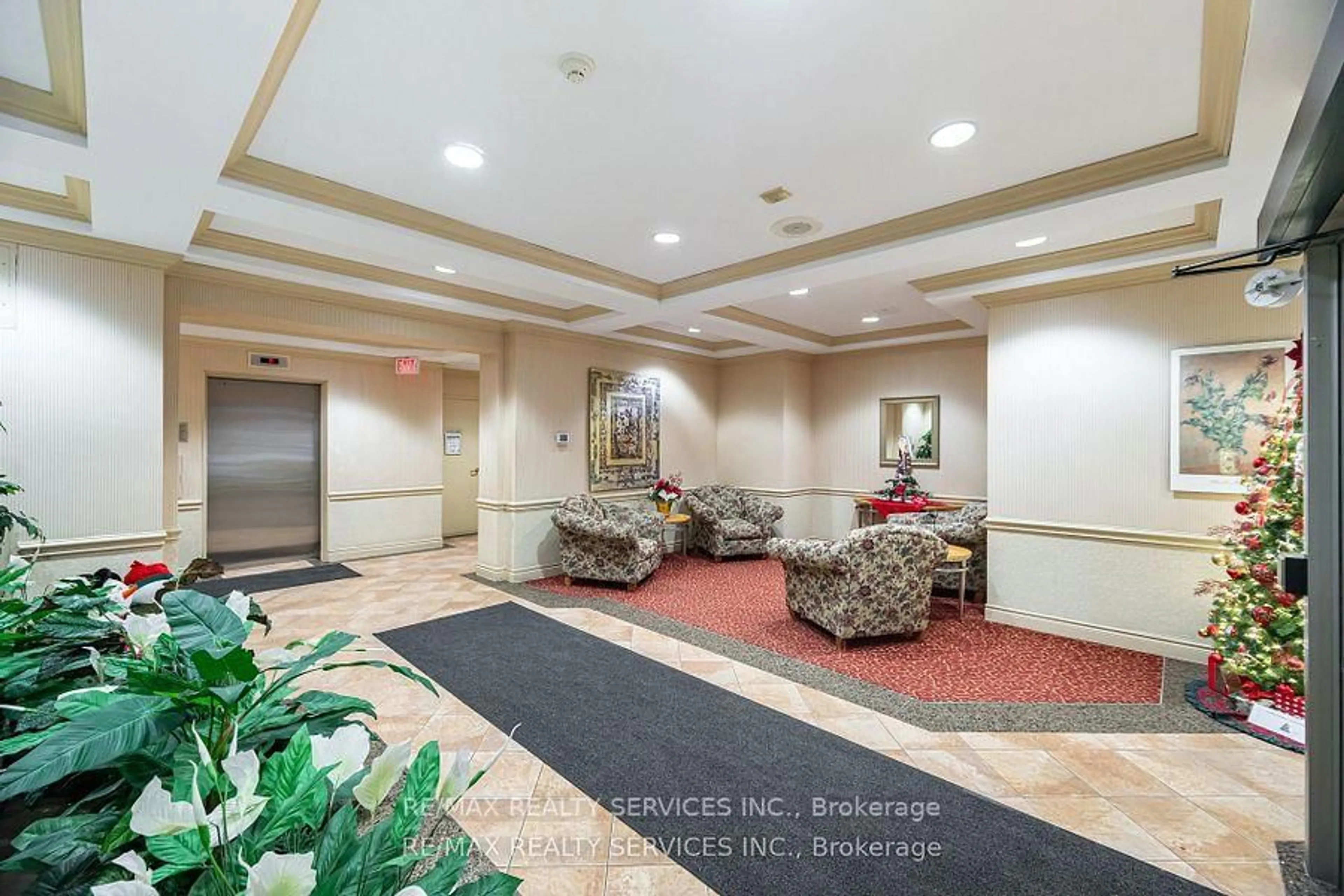 Lobby for 7 Dayspring Circ #PH03, Brampton Ontario L6P 1B8