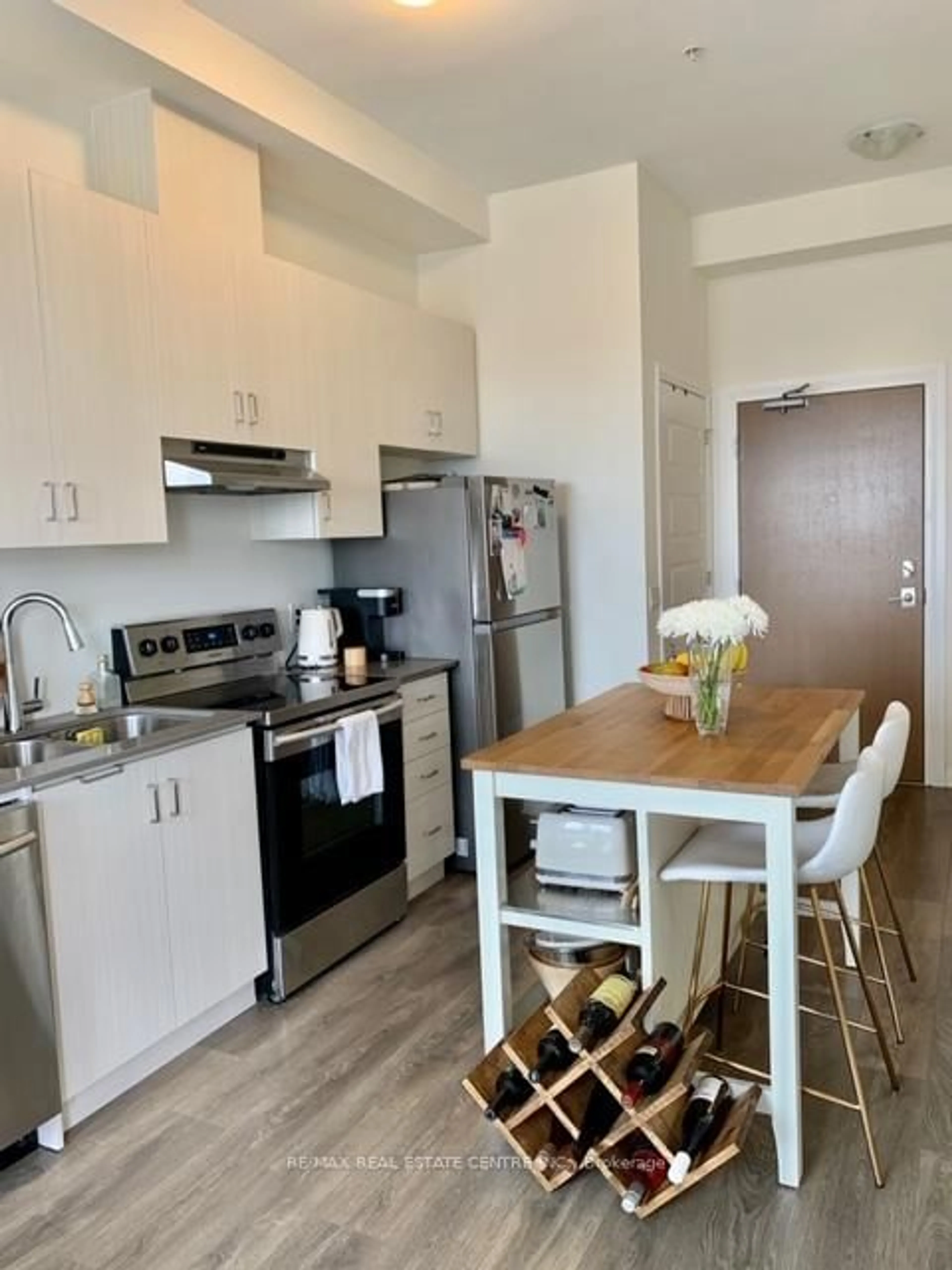 Unknown for 1105 Leger Way #604, Milton Ontario L9E 1K7