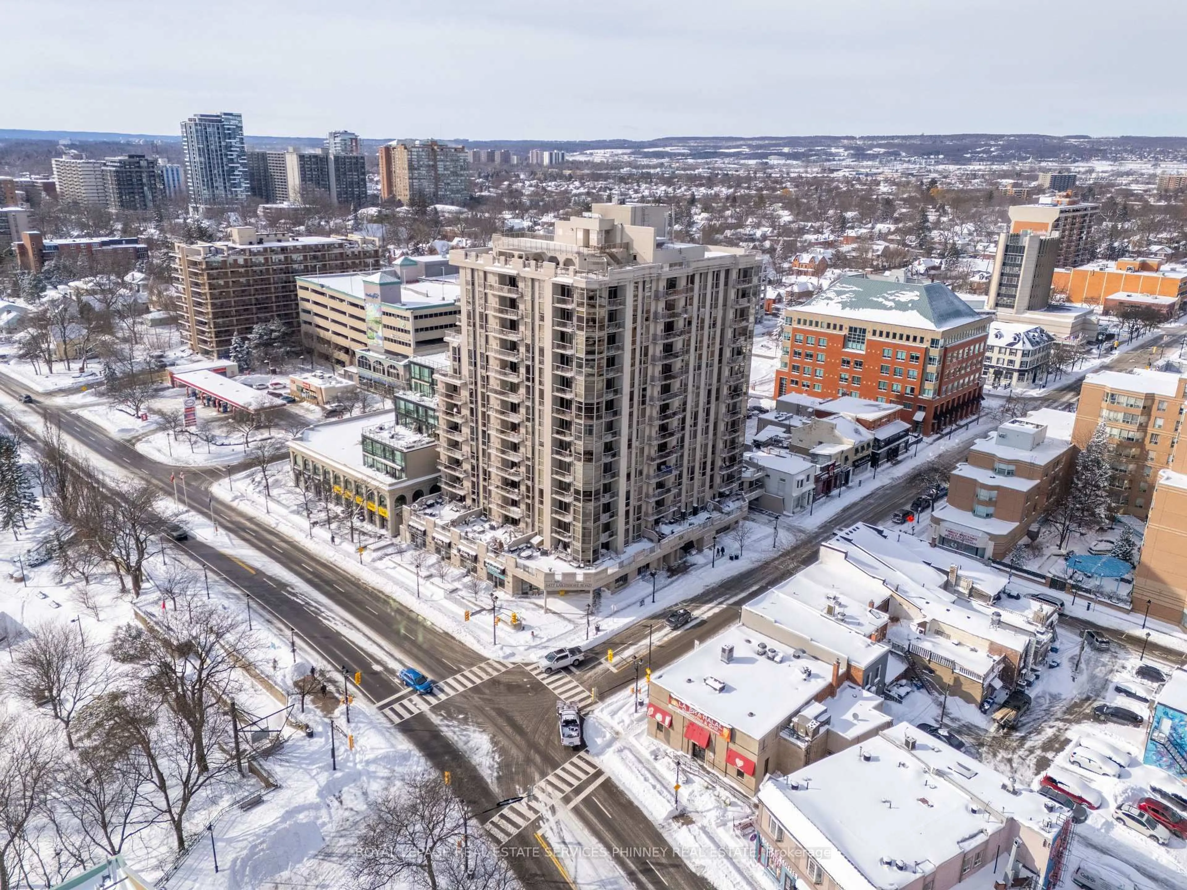 A pic from outside/outdoor area/front of a property/back of a property/a pic from drone, city buildings view from balcony for 1477 Lakeshore Rd #904, Burlington Ontario L7S 1B5