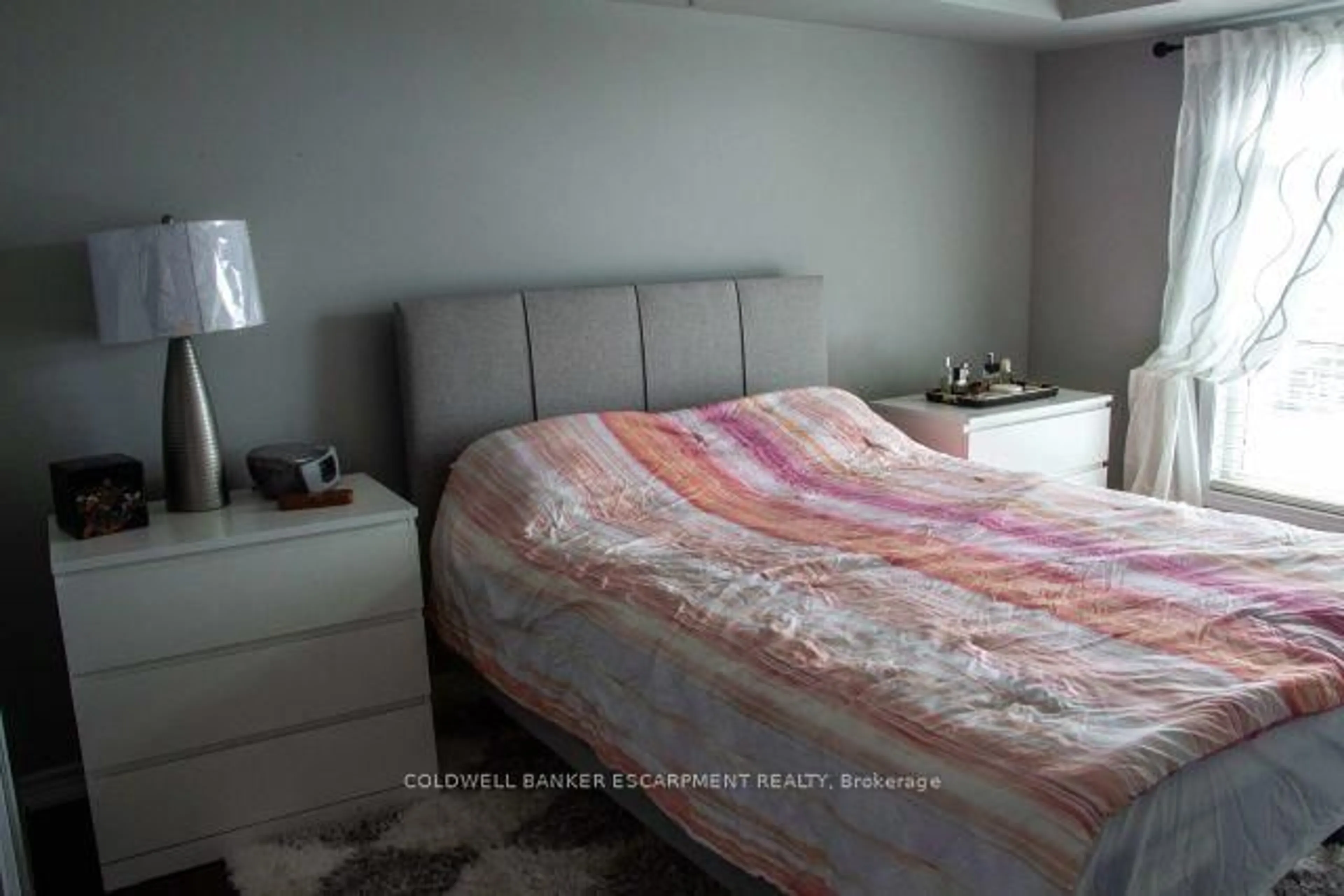 Bedroom with bed, unknown for 3070 Rotary Way #425, Burlington Ontario L7M 0H1