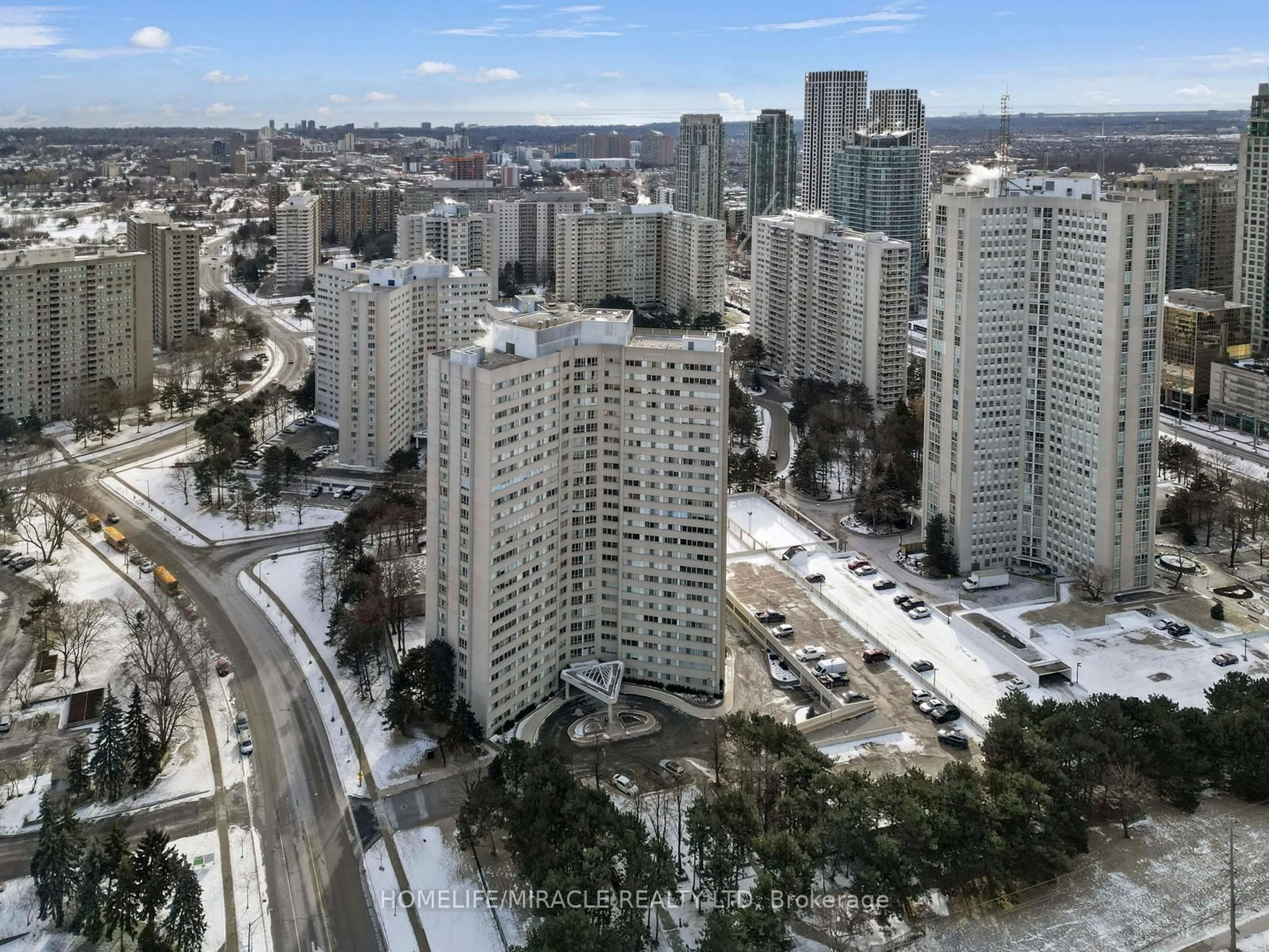 A pic from outside/outdoor area/front of a property/back of a property/a pic from drone, city buildings view from balcony for 3700 Kaneff Cres #202, Mississauga Ontario L5A 4B8