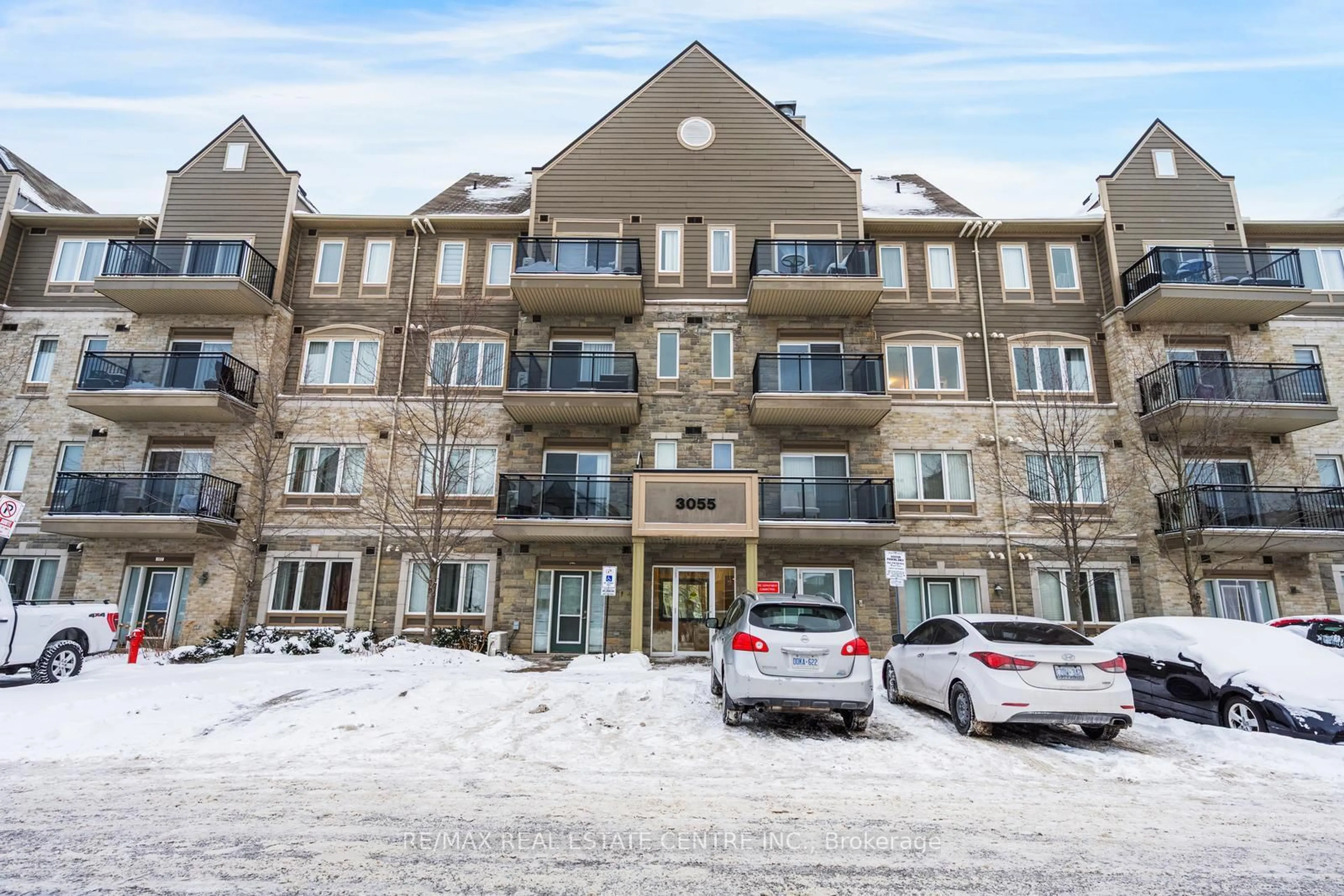 Unknown for 3055 Thomas St #306, Mississauga Ontario L5M 0M4