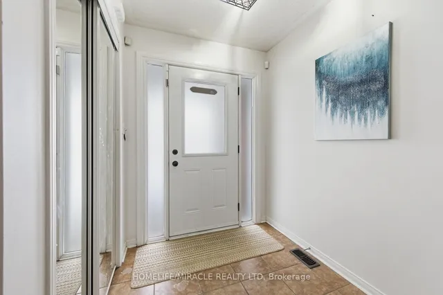 99 Spicebush Terr, Brampton 4