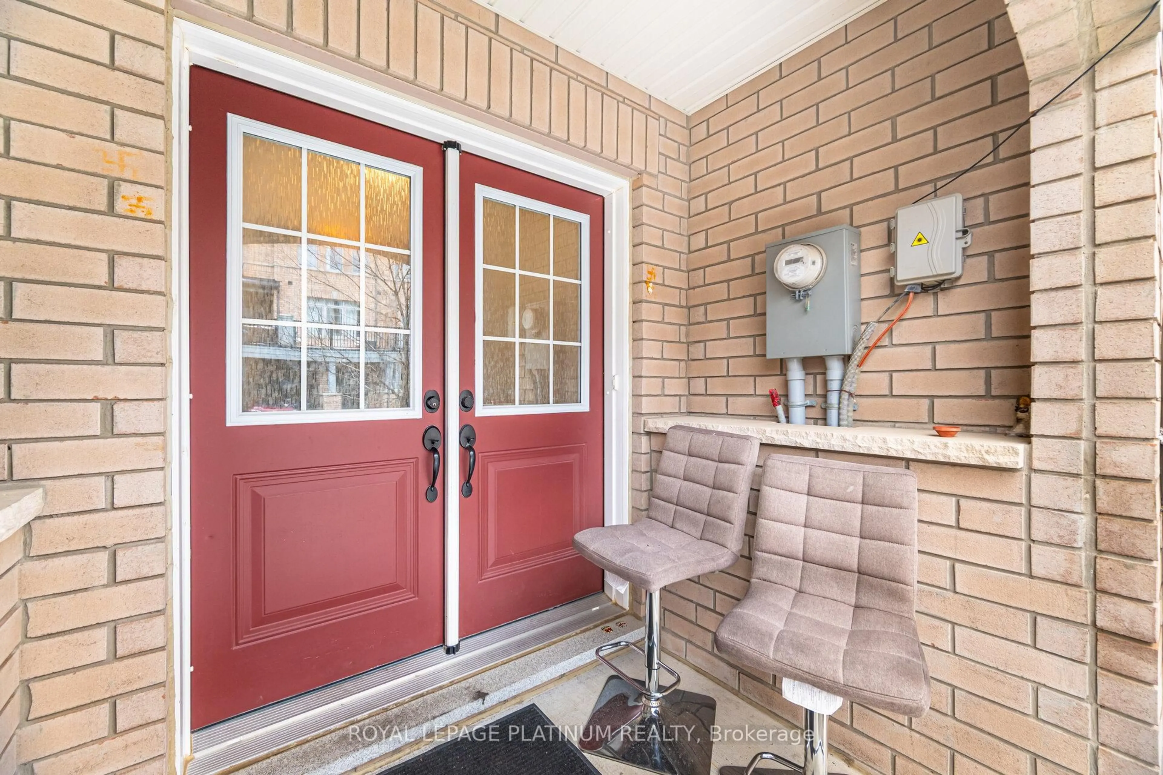 Indoor entryway for 20 Haymarket Dr, Brampton Ontario L7A 5C3