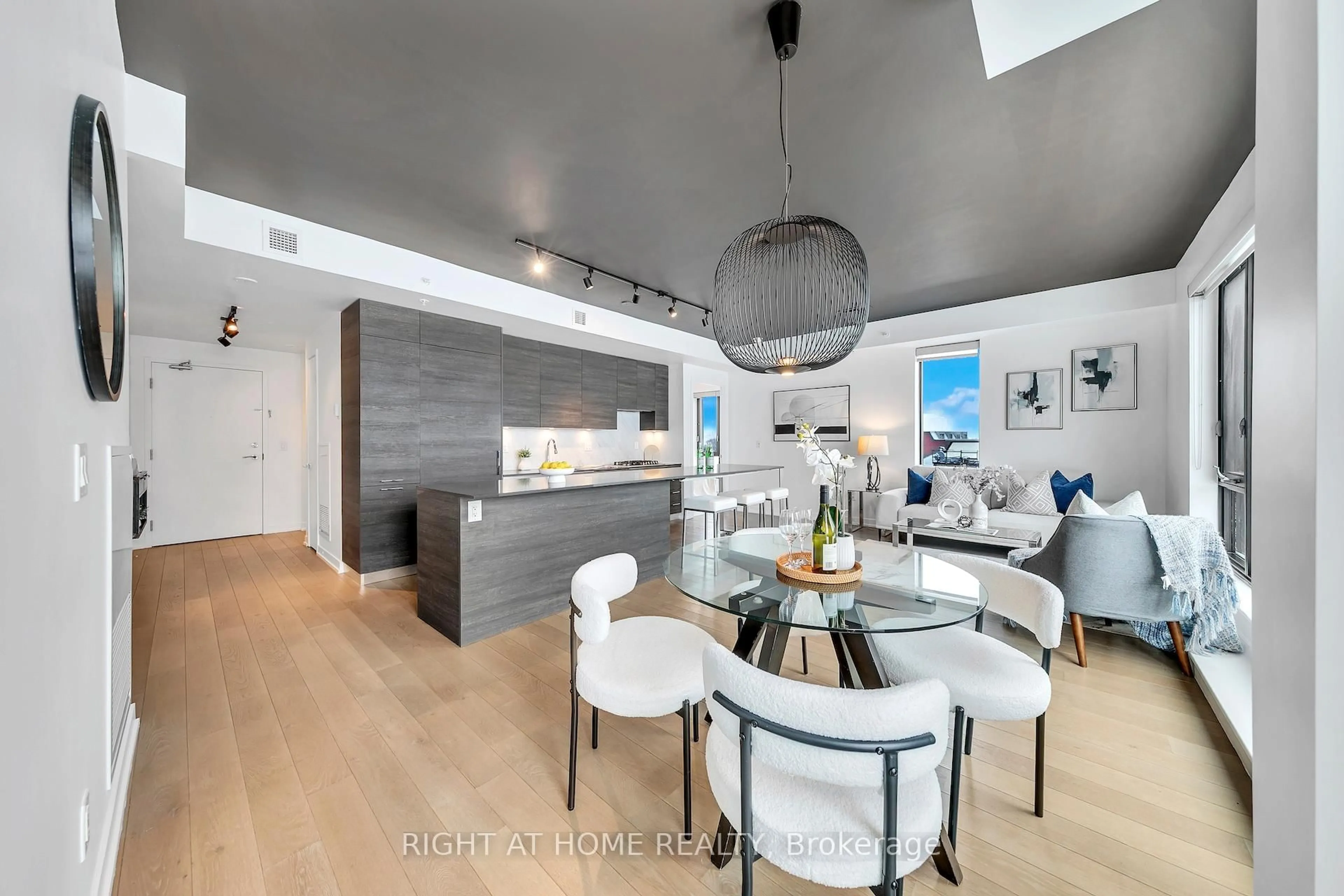 Open concept kitchen, unknown for 530 Indian Grve #613, Toronto Ontario M6P 0B3