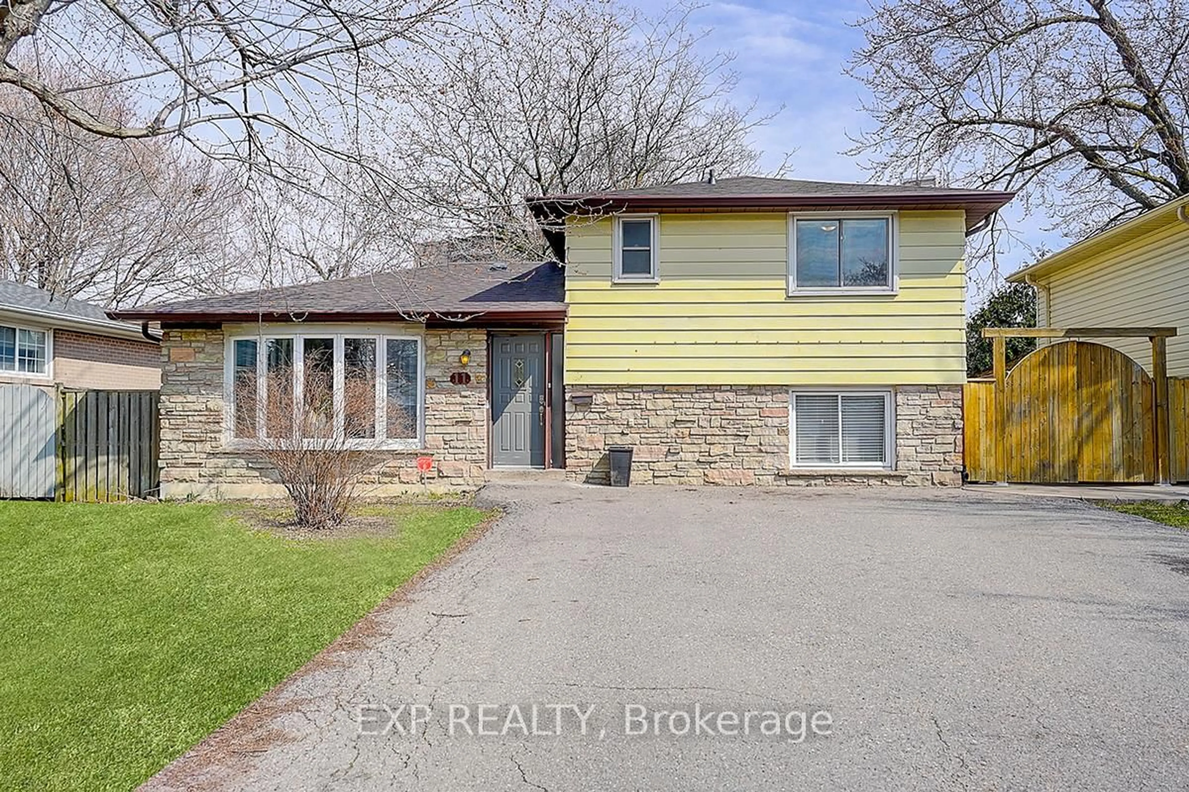 Unknown for 11 Tullamore Rd, Brampton Ontario L6W 1J6