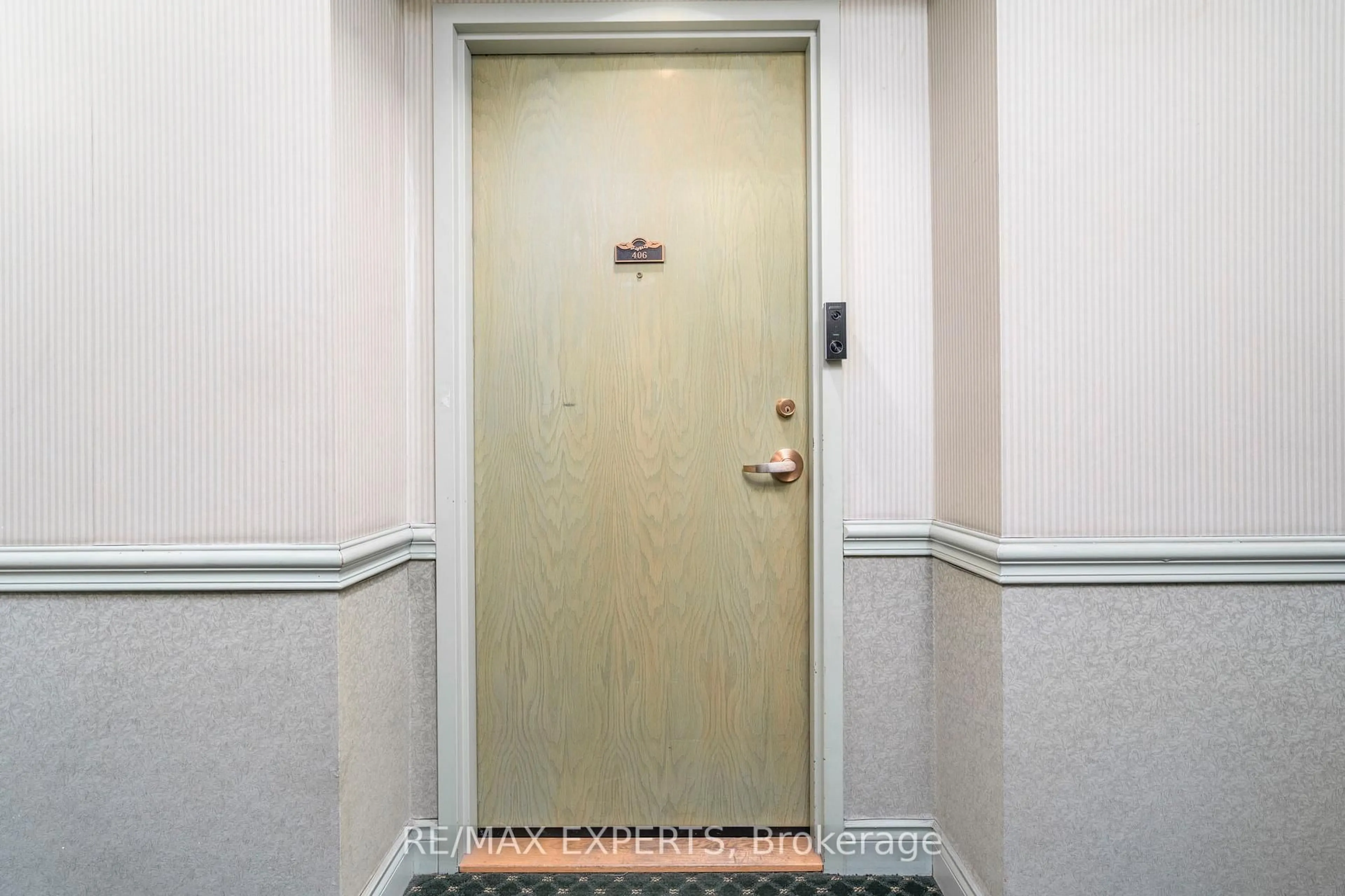 Unknown for 10 Dayspring Circ #406, Brampton Ontario L6P 1B9