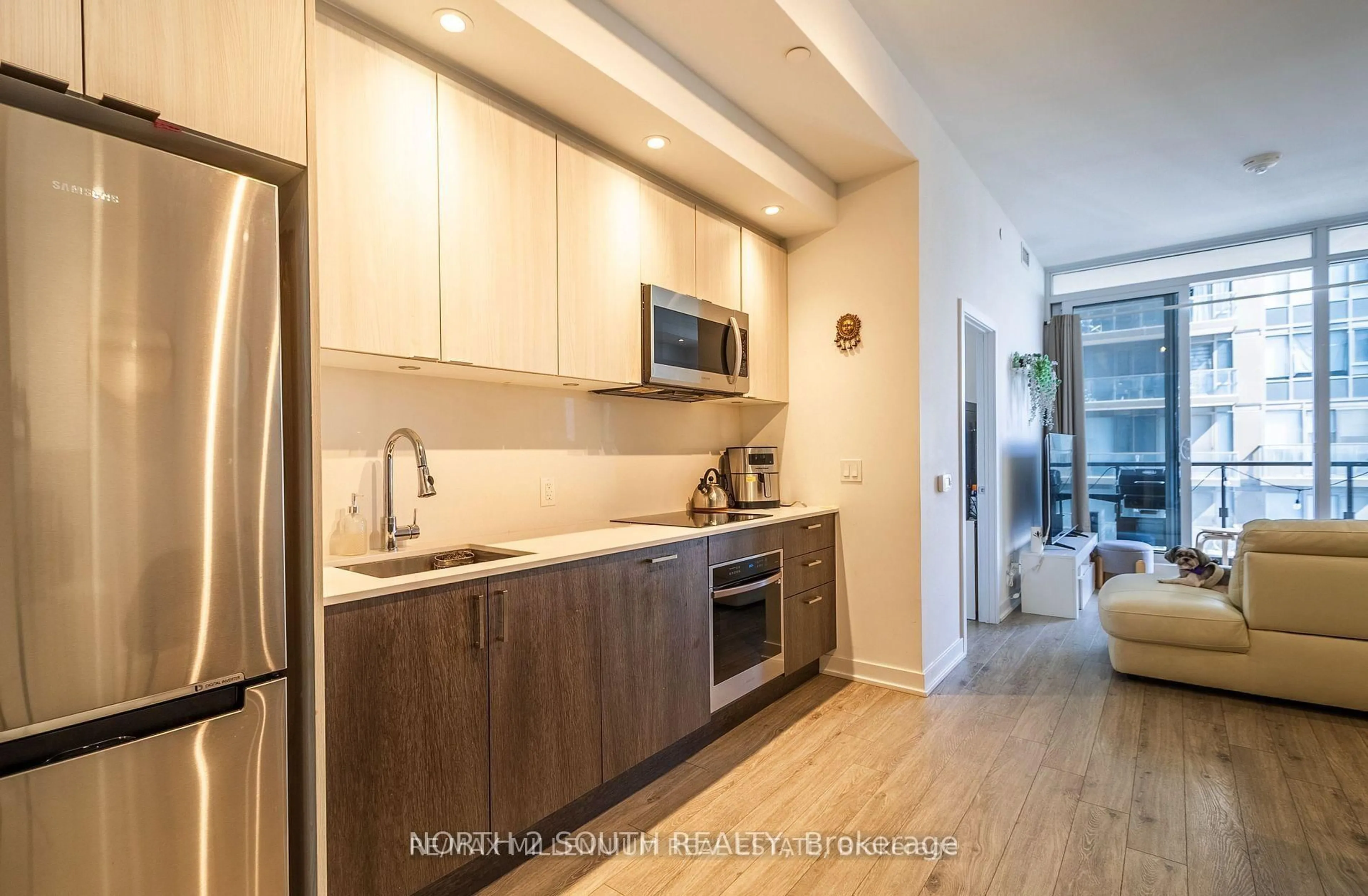 Open concept kitchen, unknown for 1928 Lakeshore Blvd #3205, Toronto Ontario M6S 0B1