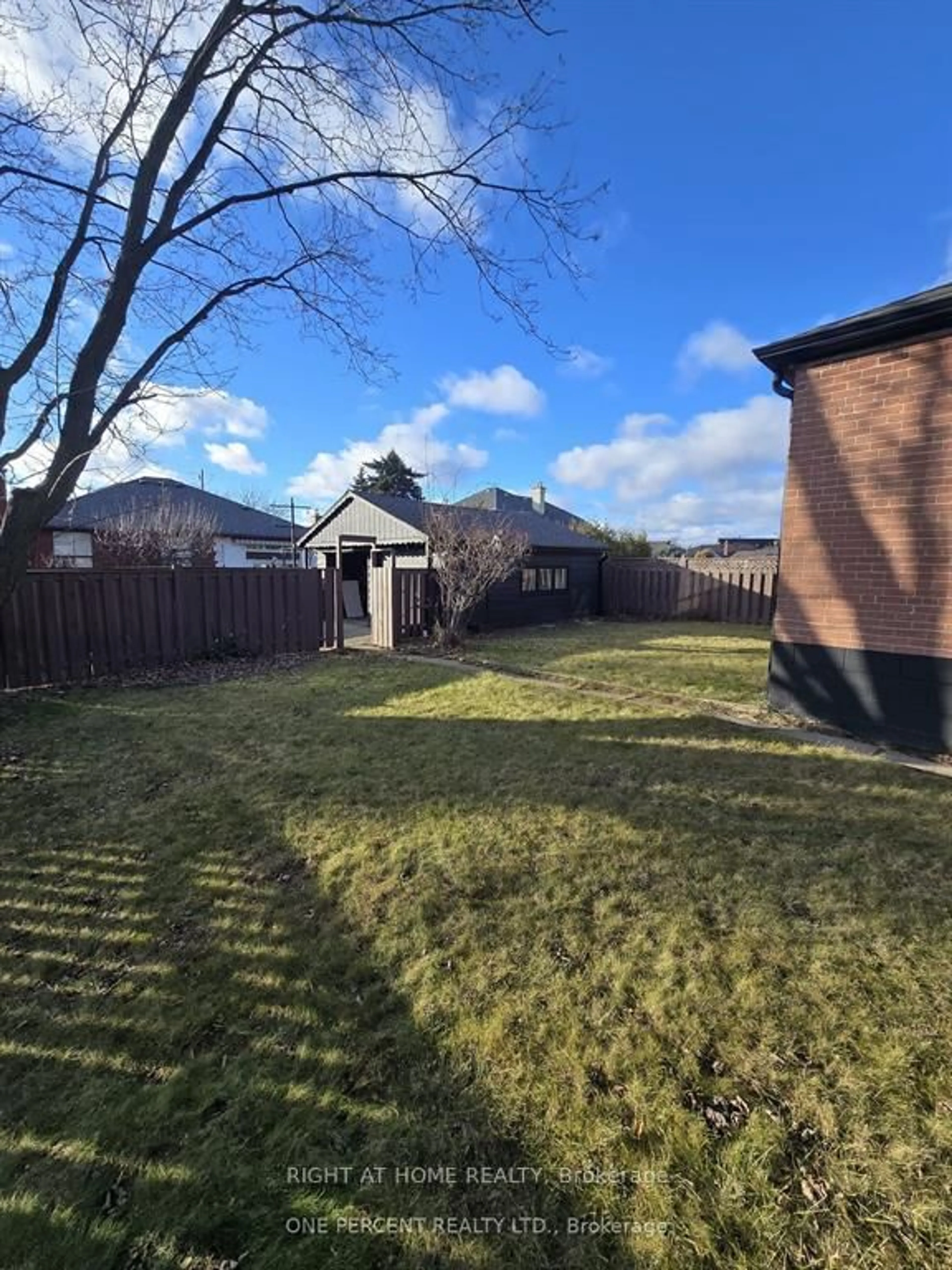 A pic from outside/outdoor area/front of a property/back of a property/a pic from drone, mountain view for 70 Bunnell Cres, Toronto Ontario M3M 2C1