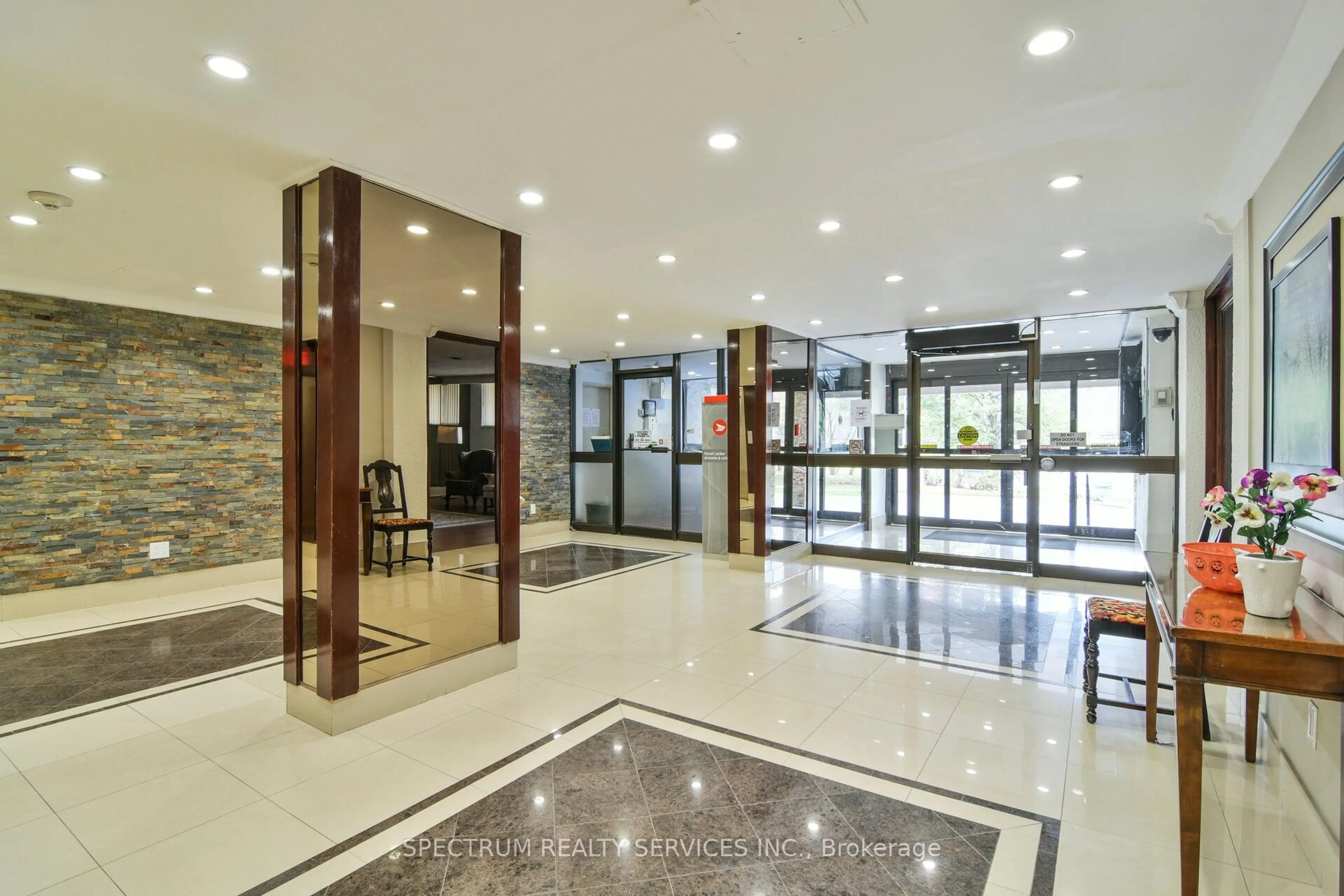 Lobby for 85 Emmett Ave #1210, Toronto Ontario M6M 5A2