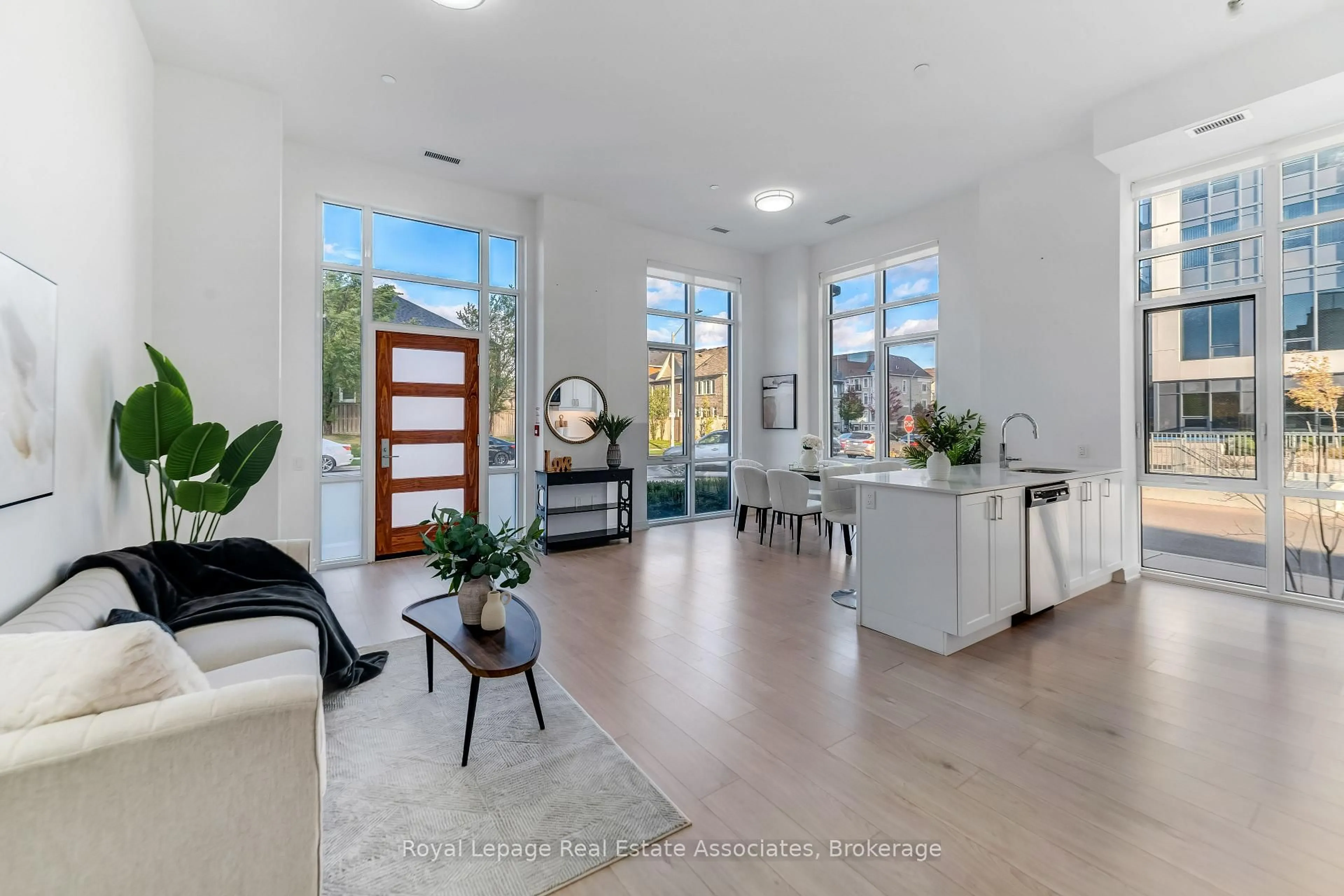 Unknown for 8 Nahani Way #124, Mississauga Ontario L4Z 0C6