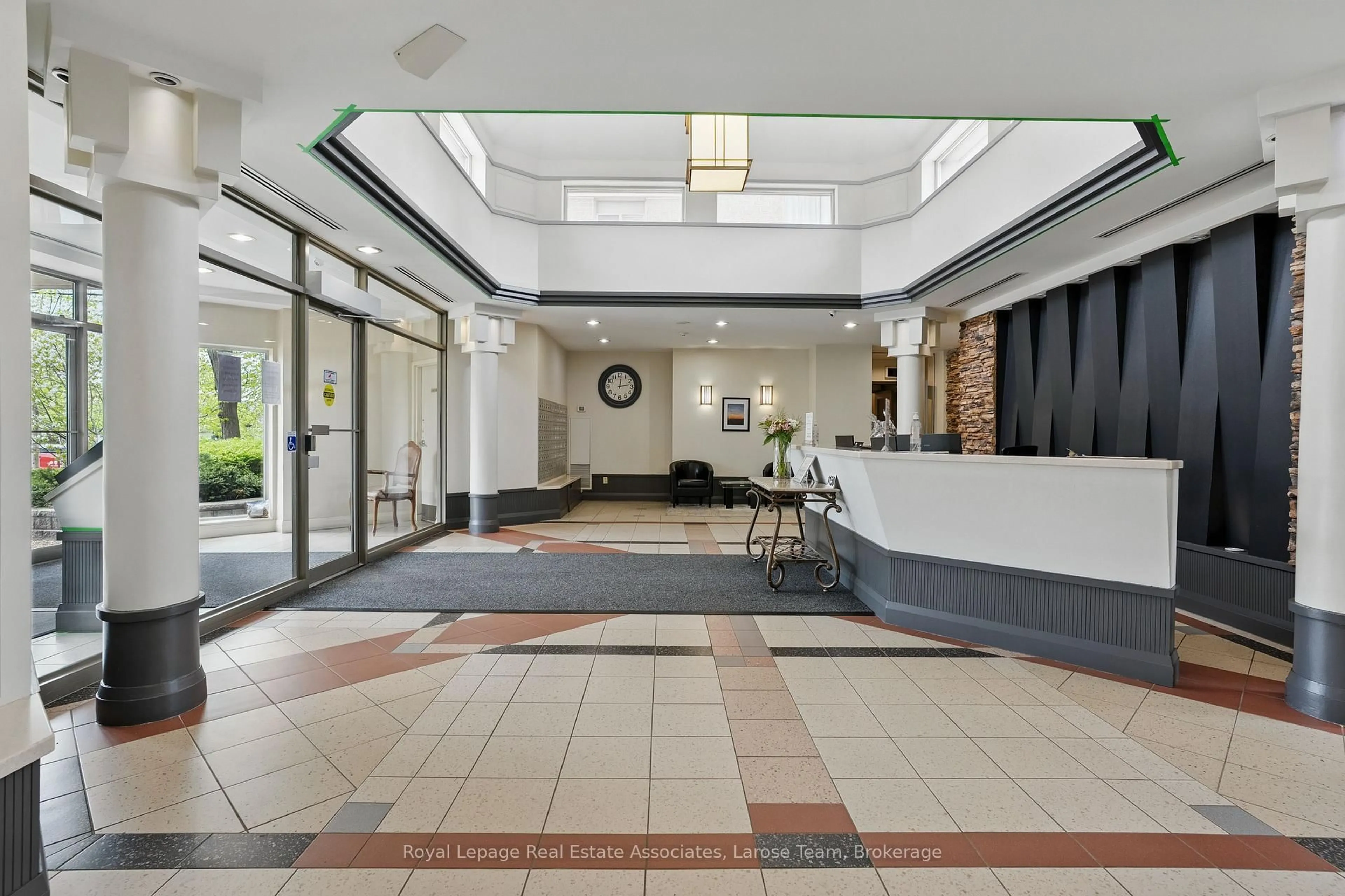 Lobby for 1140 Parkwest Pl #709, Mississauga Ontario L5E 3K9