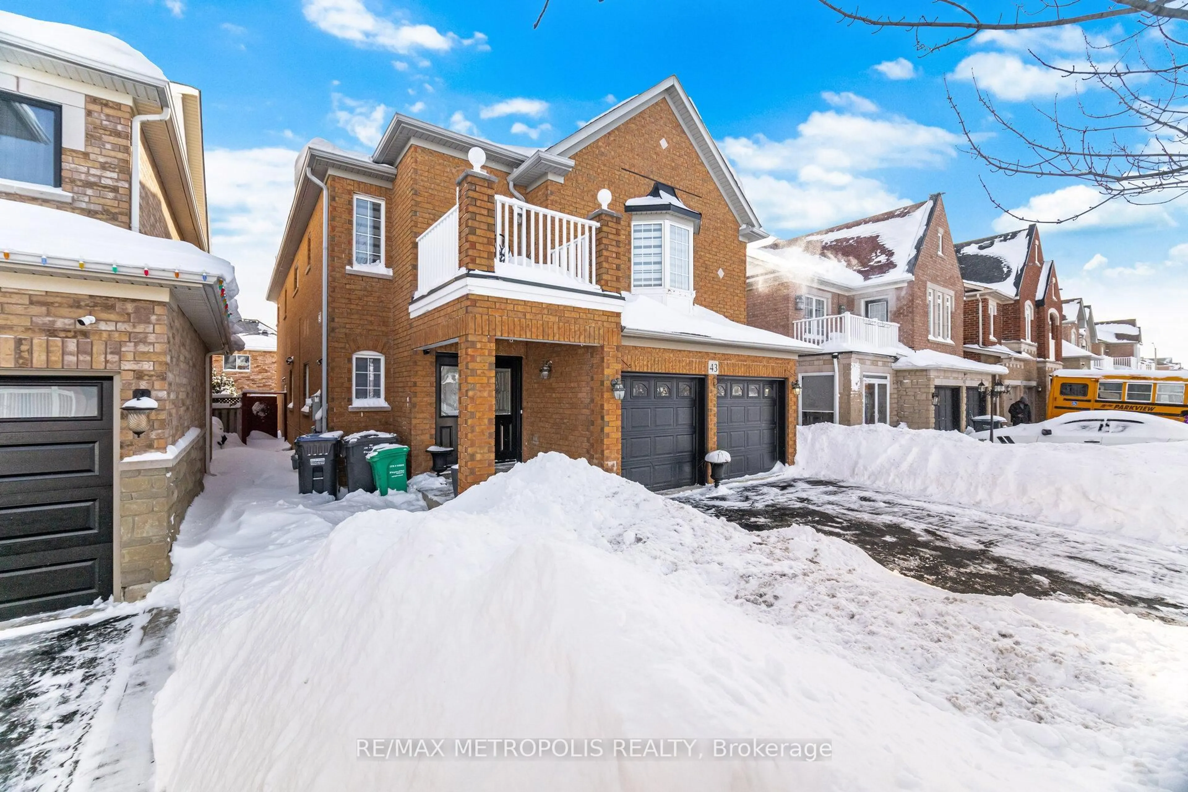 Unknown for 43 El Camino Way, Brampton Ontario L7A 3C4