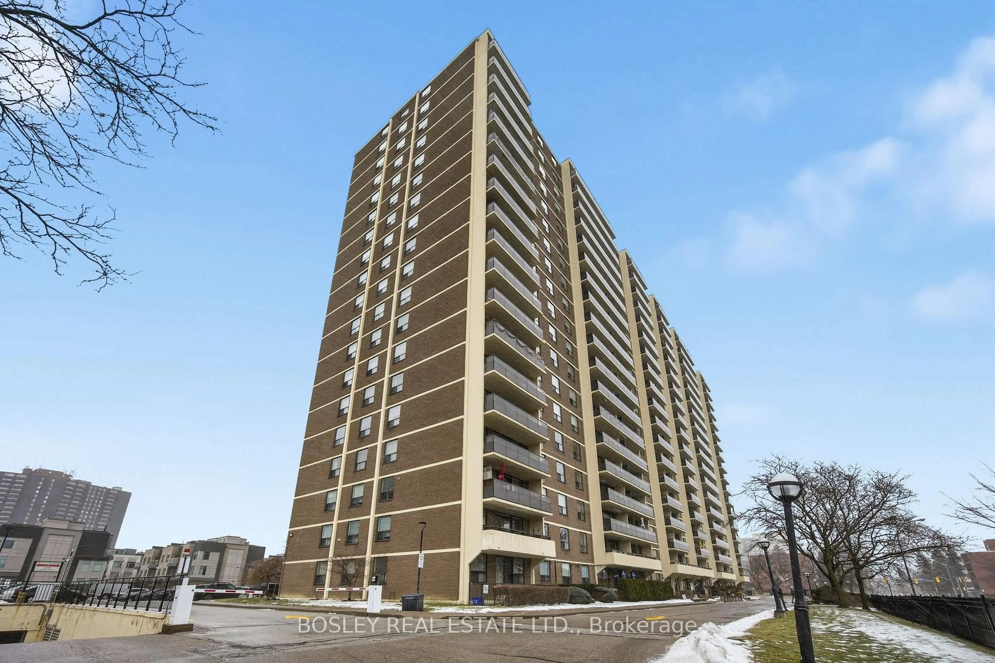 A pic from outside/outdoor area/front of a property/back of a property/a pic from drone, building for 511 The West Mall #1008, Toronto Ontario M9C 1G5