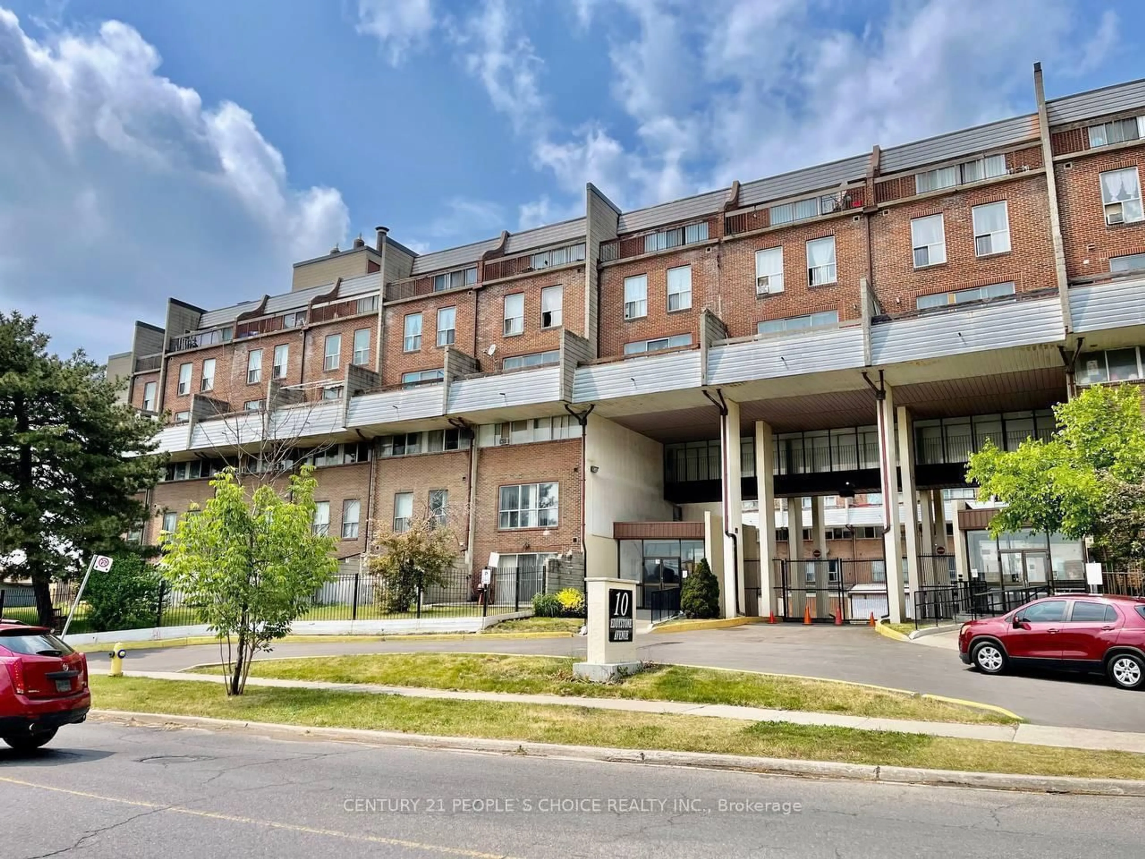 A pic from outside/outdoor area/front of a property/back of a property/a pic from drone, building for 10 Eddystone Ave #108, Toronto Ontario M3N 2T2