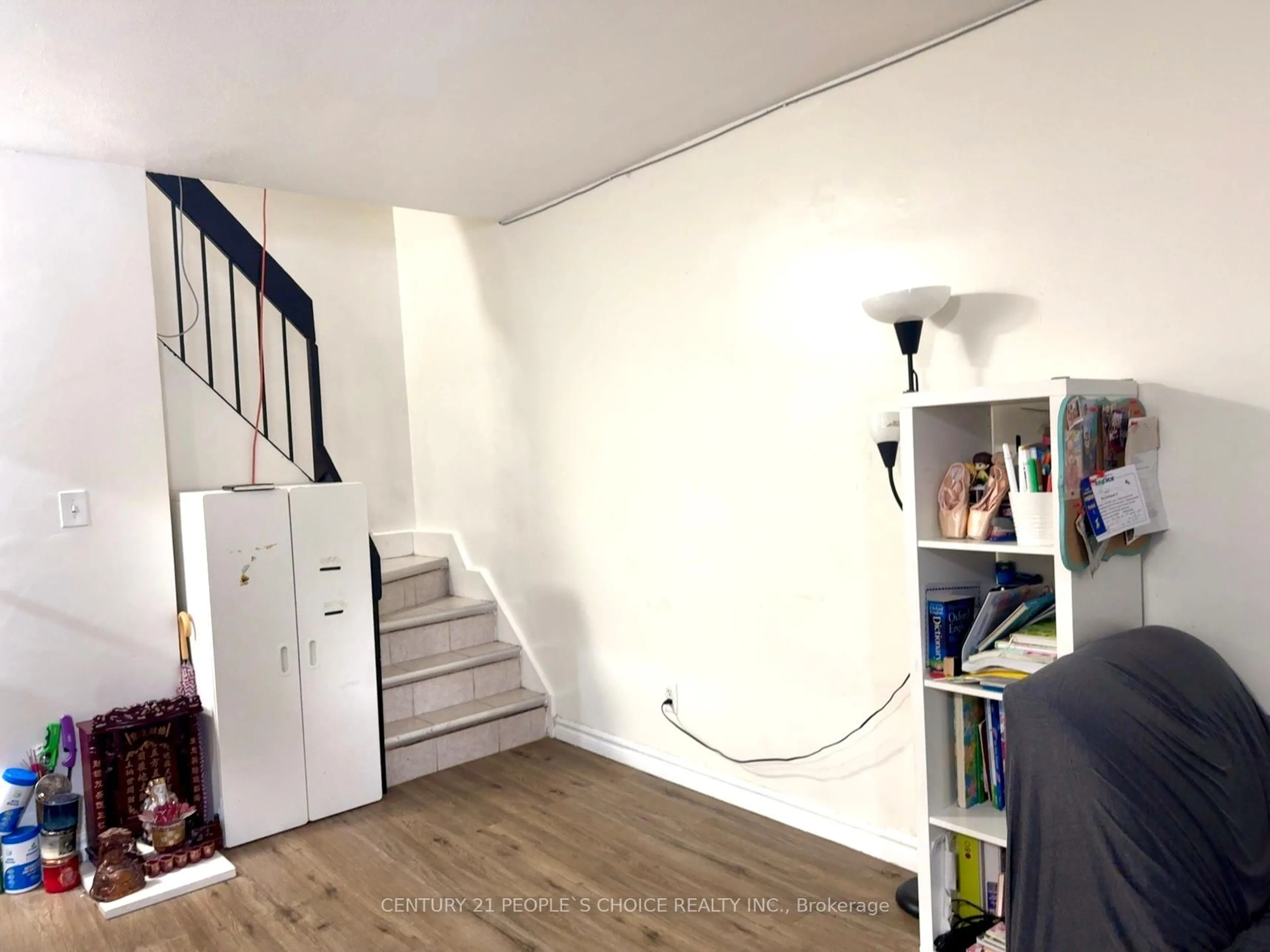 A pic of a room for 10 Eddystone Ave #108, Toronto Ontario M3N 2T2