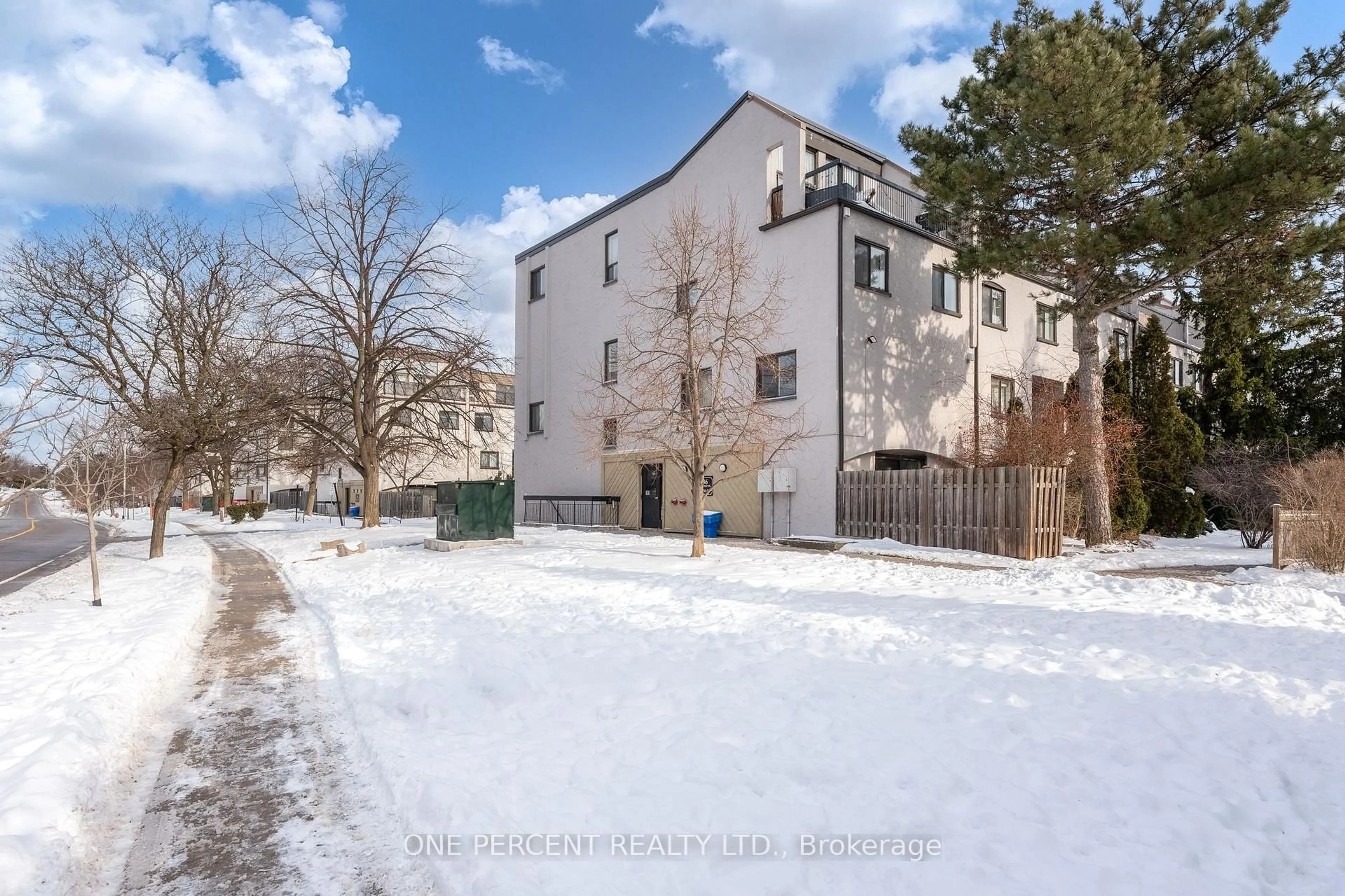 Patio, street for 1036 Falgarwood Dr #79, Oakville Ontario L6H 2P3