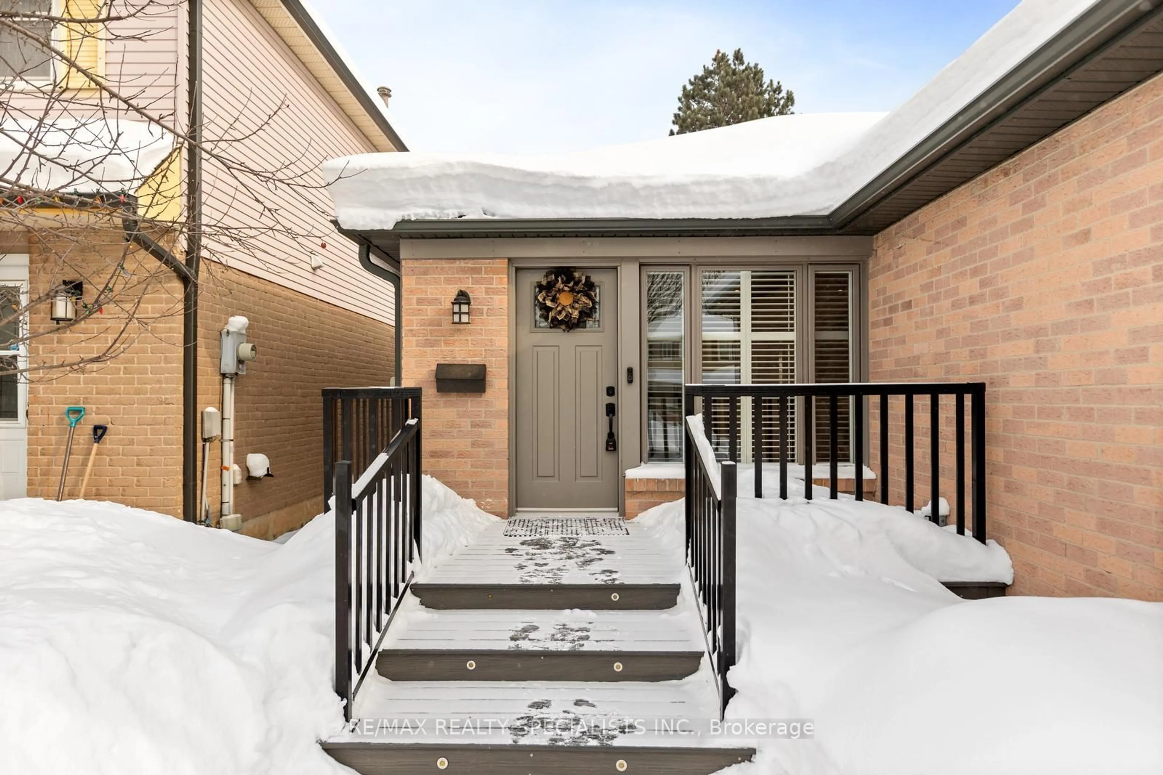 Unknown for 6479 Tisler Cres, Mississauga Ontario L5N 3G6