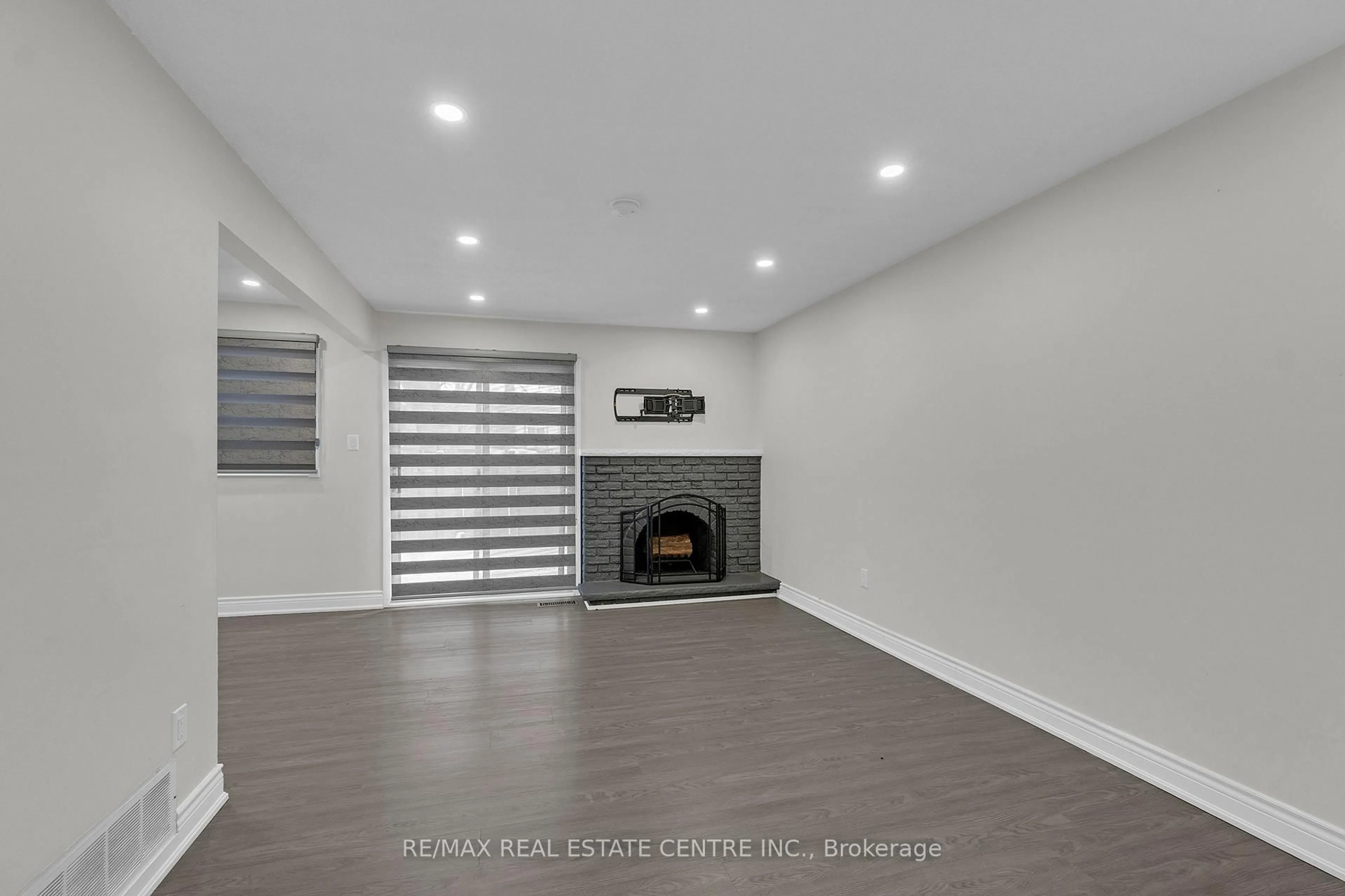 A pic of a room for 29 Gatwick Lane, Brampton Ontario L6S 2E4